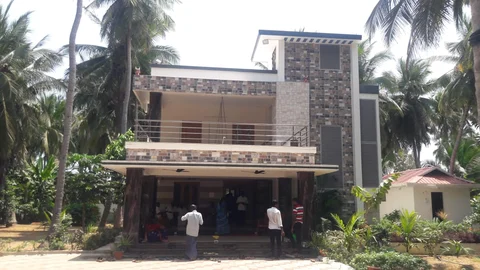 கொள்ளை நடந்த வீடு
