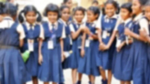 மாணவர்கள்