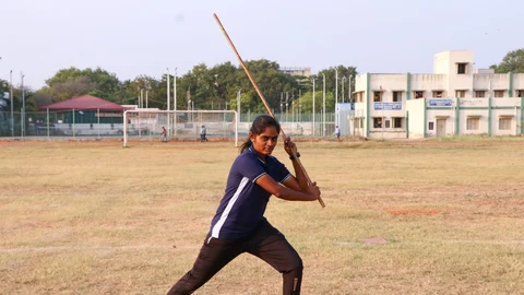 ஆயுதப்படை காவலர் குருலெட்சுமி