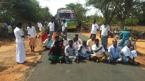 சாலை மறியல்