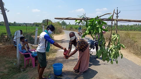 கிராமத்தில் செக்போஸ்ட்