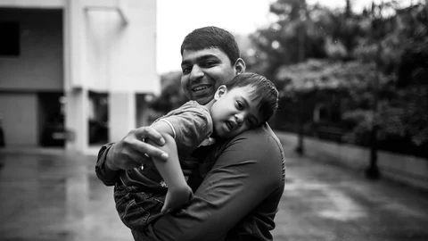 ஆதித்யா திவாரி, அவ்னிஷ்