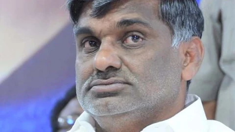 அமைச்சர் வீரமணி