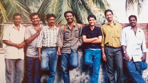 அது ஒரு கனாக்காலம் படப்பிடிப்பில் நண்பர்களுடன்...