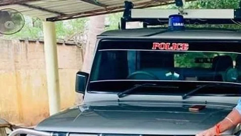 காவல் அதிகாரியின் கார்