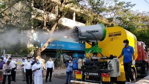 கிருமி நாசினி வாகனம்