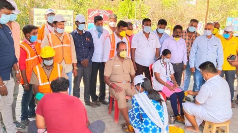 சேவையைக் கௌரவப்படுத்தி பாத பூஜை