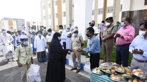 நலம்பெற்று திரும்பும் கொரோனா பாதித்த நோயாளிகள்
