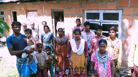கர்நாடகா மிளகு தோட்டத்தில் இருக்கும் ஜவ்வாதுமலை மக்கள்.