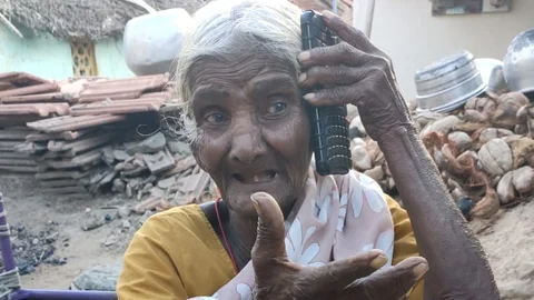 அமெரிக்கவாழ் தமிழ் பெண்ணிடம் பேசும் காமாட்சி பாட்டி