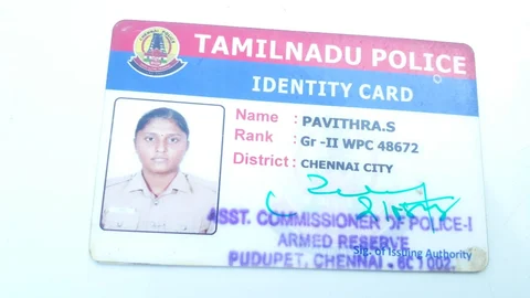 விபத்தில் உயிரிழந்த பெண் காவலர் பவித்ரா