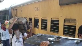 தொழிலாளர்கள்