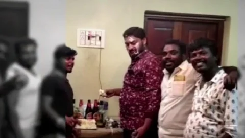 கையில் அரிவாளுடன் பிறந்தநாள் கொண்டாட்டம்