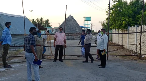 தனிமைப்படுத்தப்படும் கிராமம்