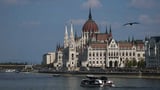 Near-record low water levels disrupt tourism on Danube