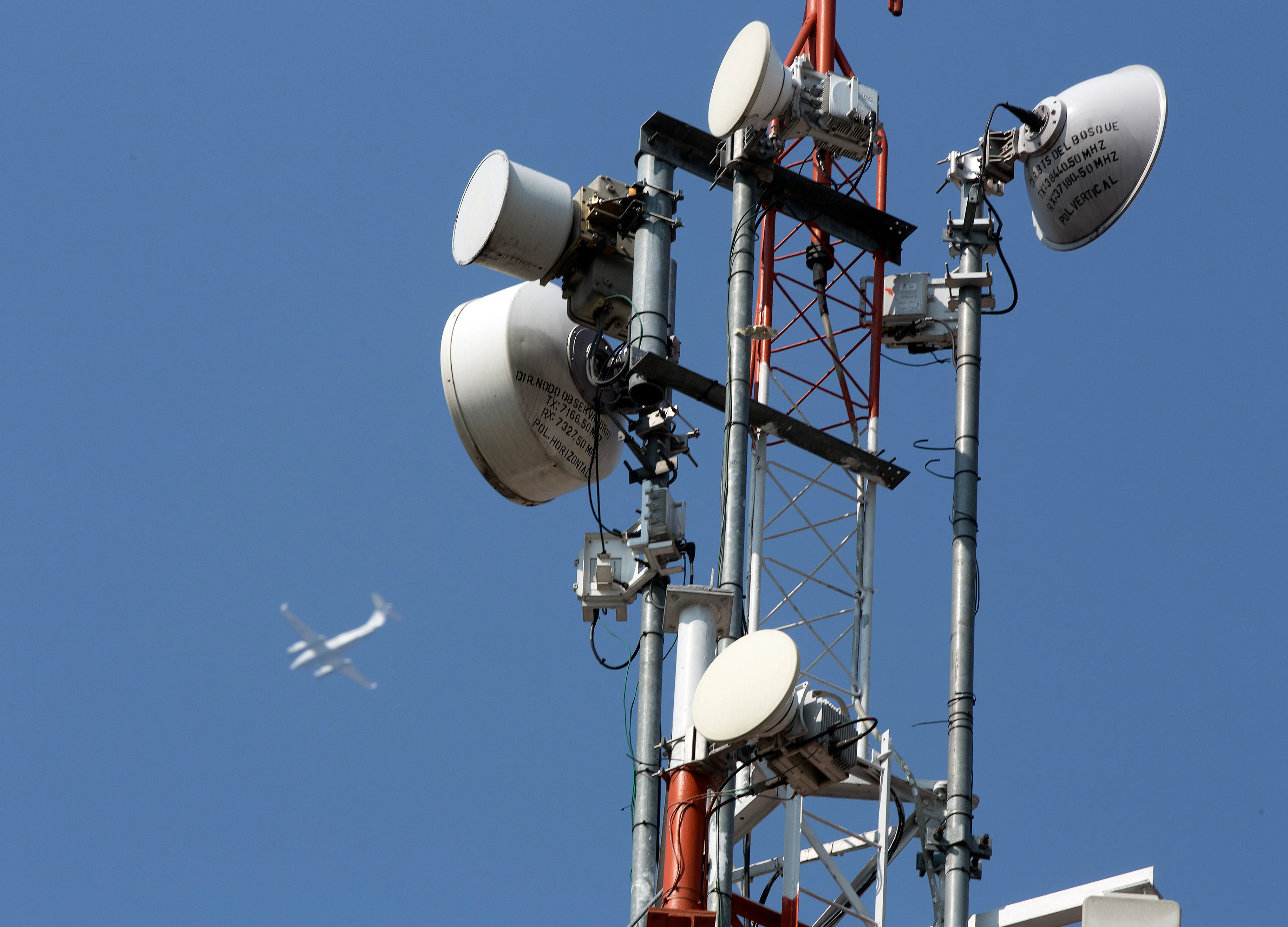 Government Asks Telecom Companies To Submit Self-Assessment Supporting Documents On AGR Math