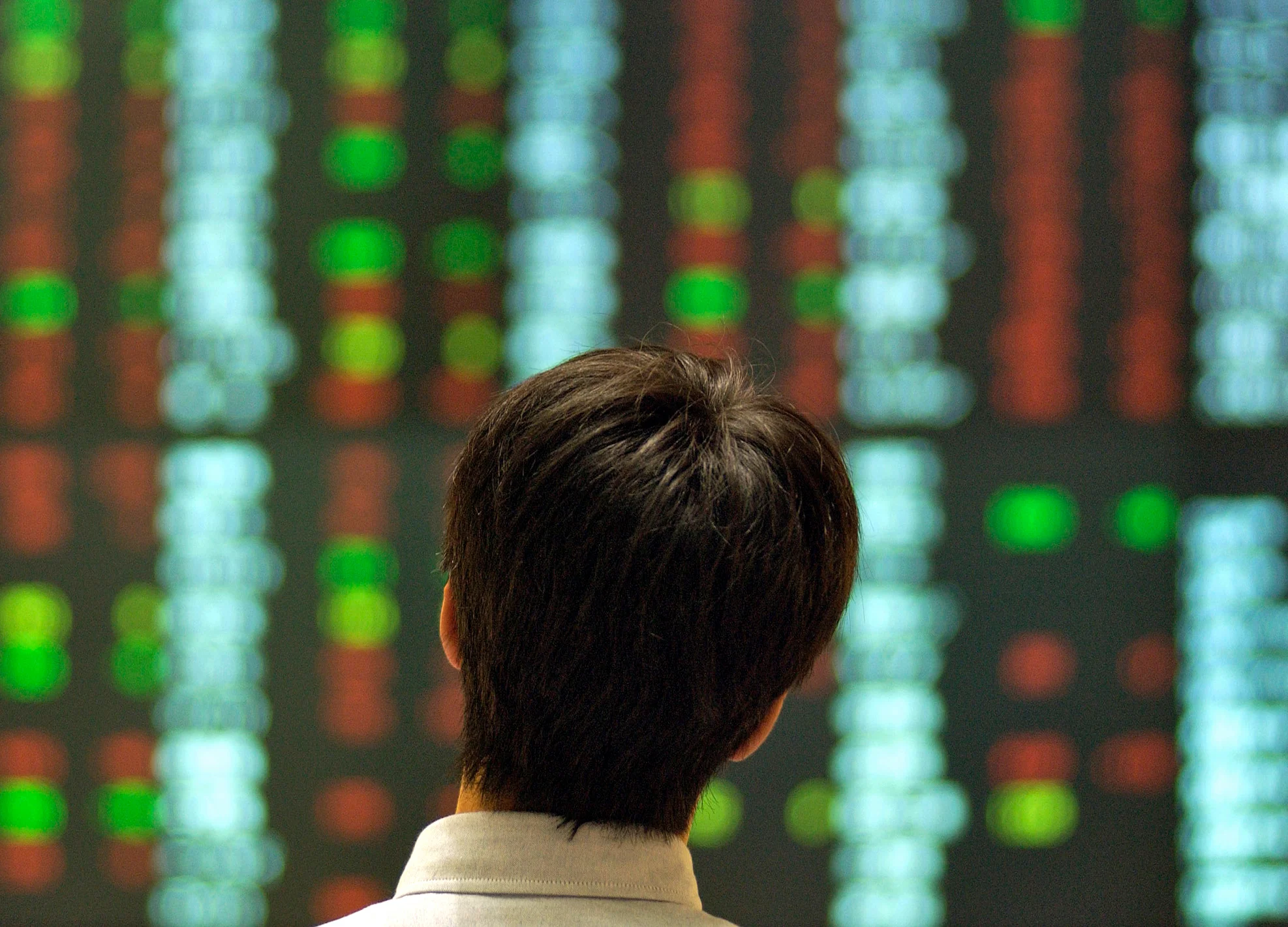 Stocks Drop in Quiet Holiday Trading; Pound Jumps: Markets Wrap