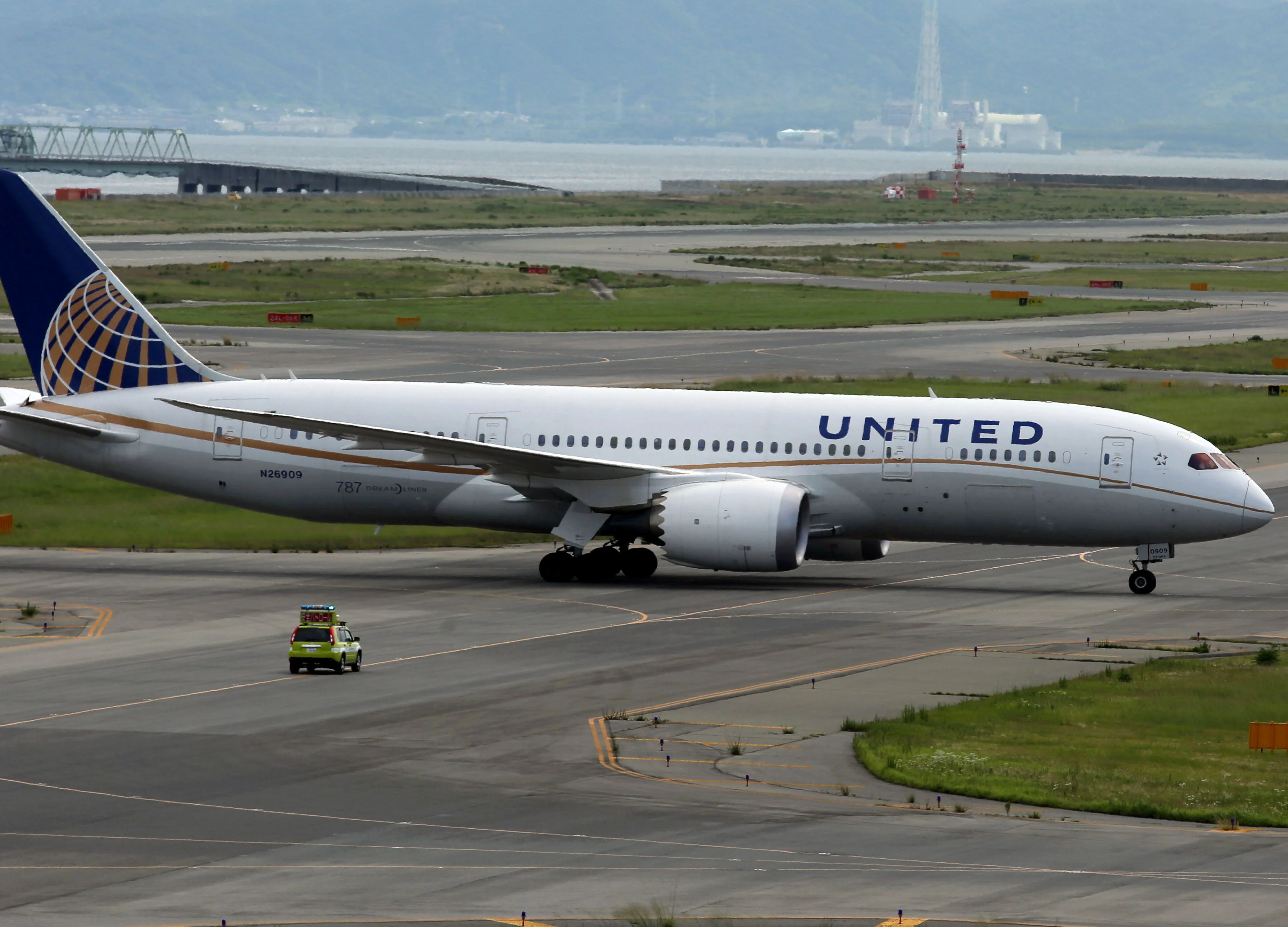 JPMorgan, United Airlines Renew Credit-Card Deal Into 2029