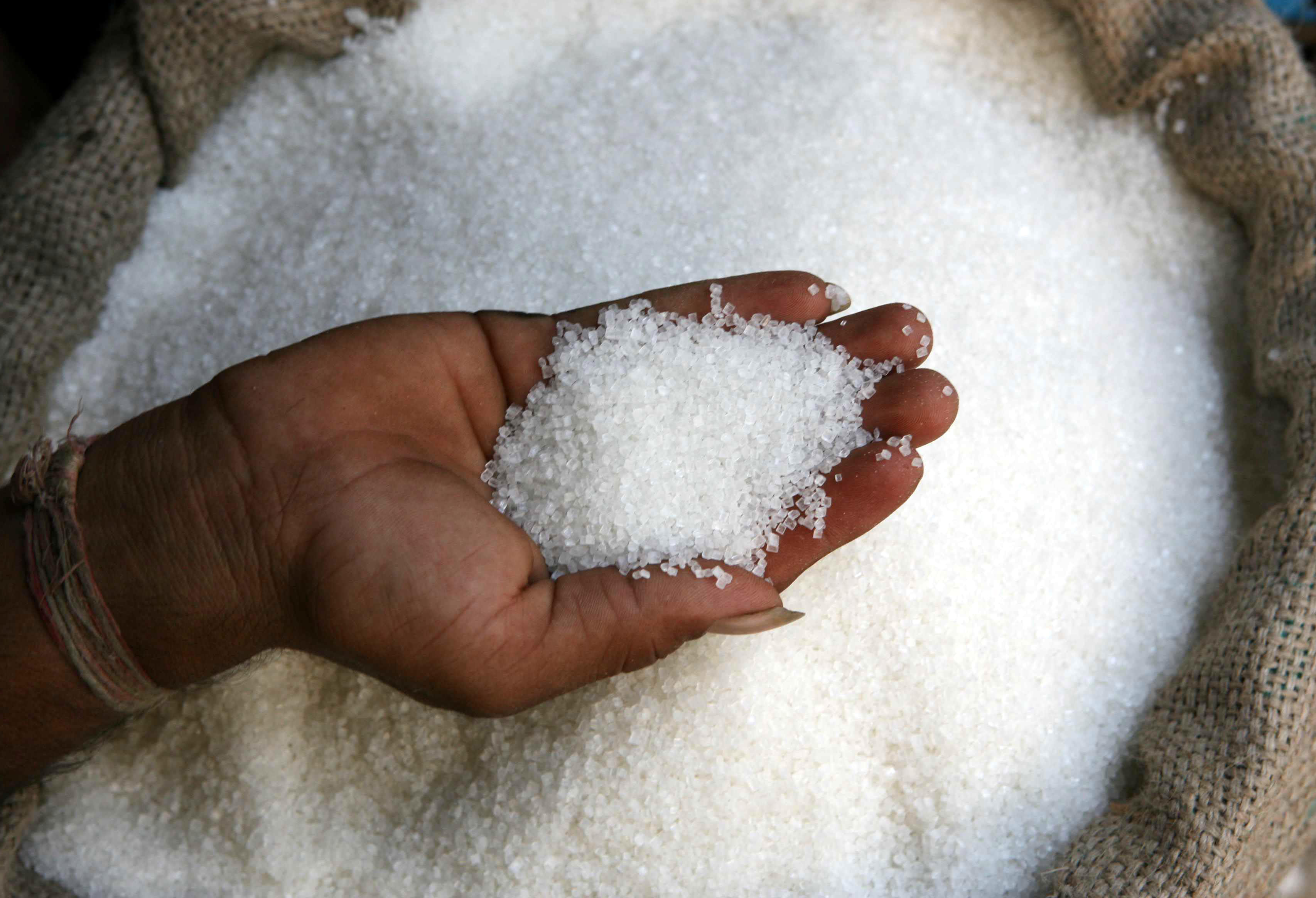 Sugar Lobby Lowers Output Estimates For Ongoing Season - BloombergQuint