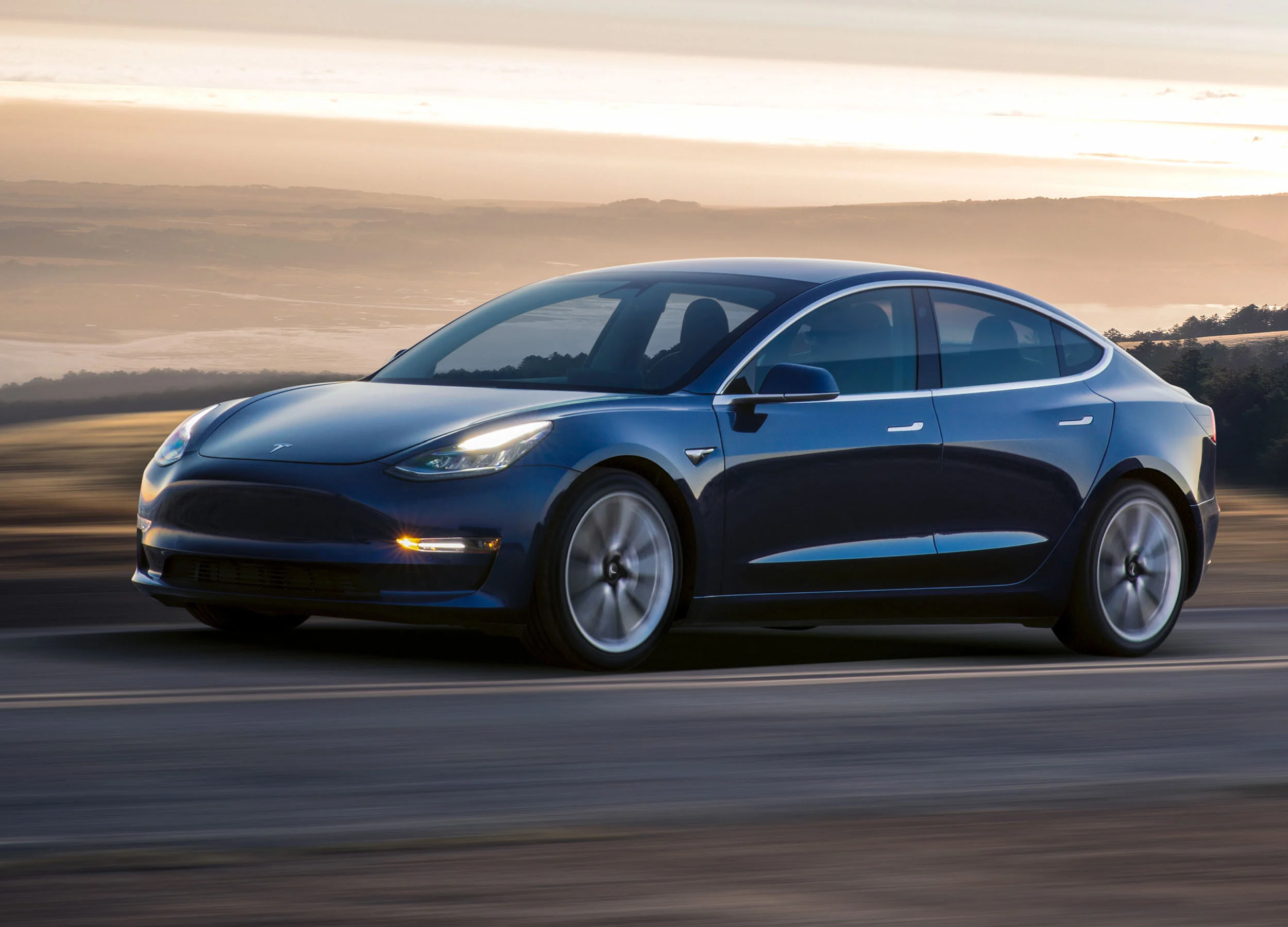 Tesla Scrutinized by U.S. Agency Over Model 3 Safety Claims