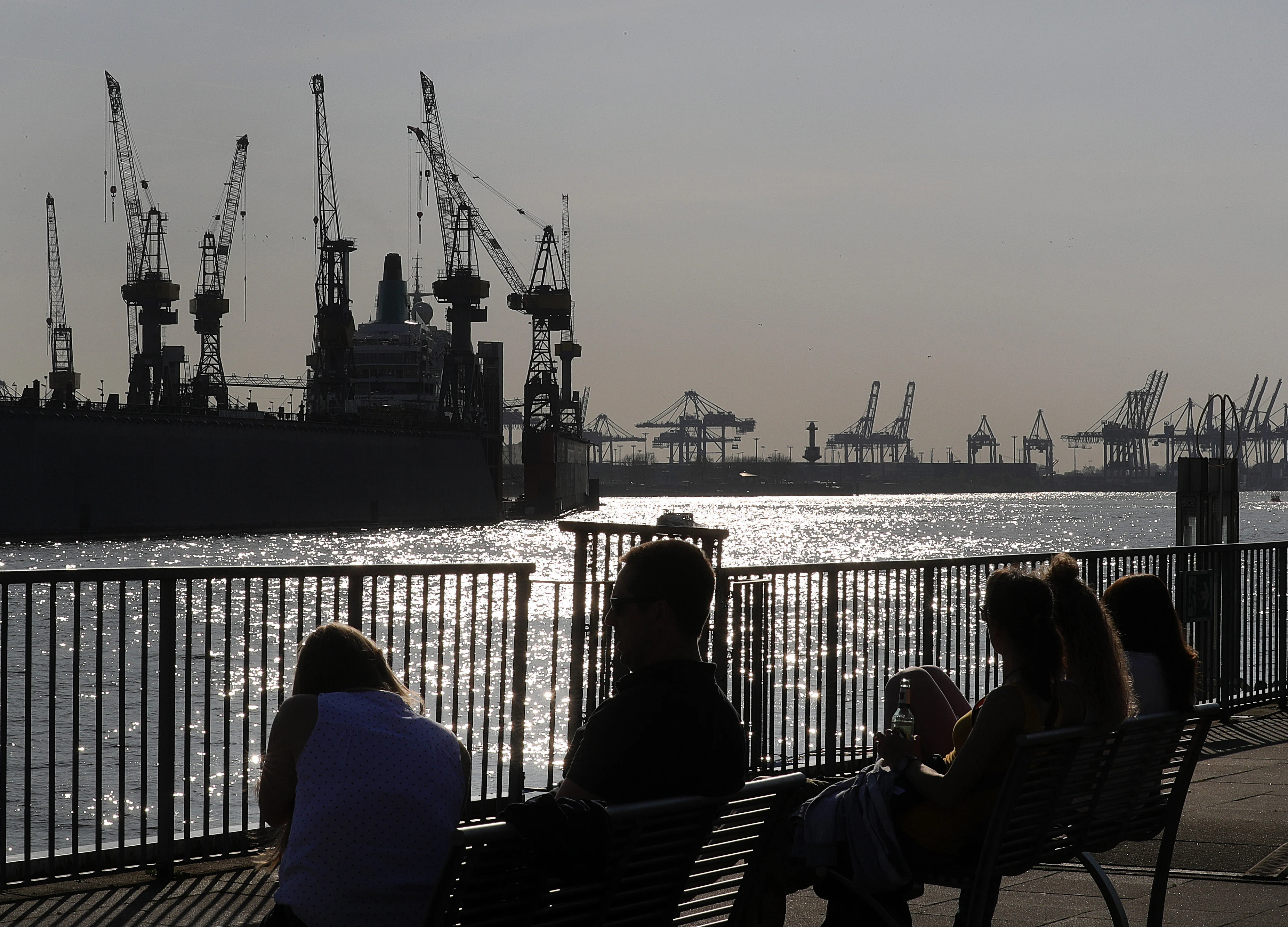 ECB Warns on Trade Tensions as Euro-Area Economy Falters