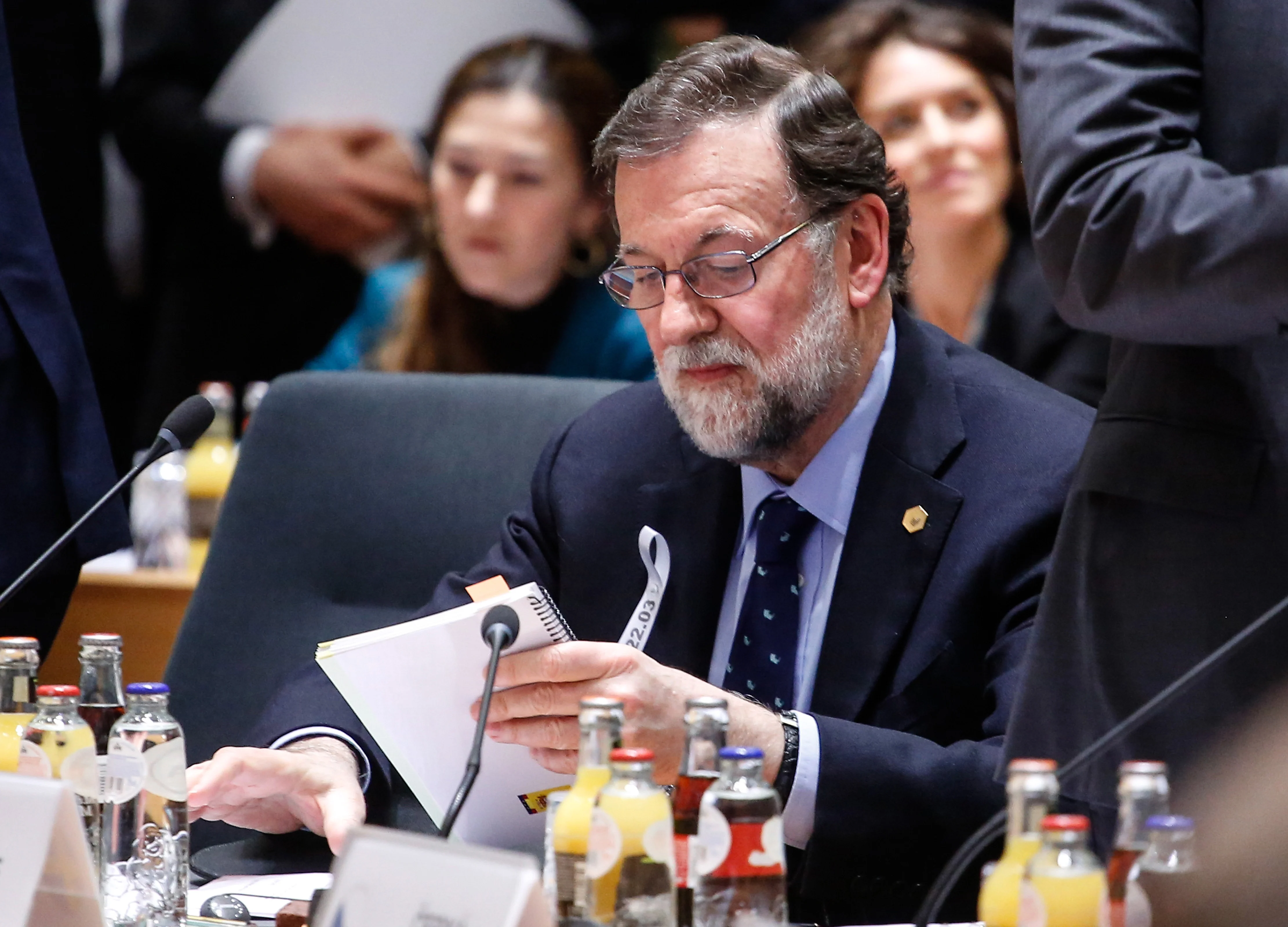 What Spain's Socialists Want in Pushing Out Rajoy: QuickTake