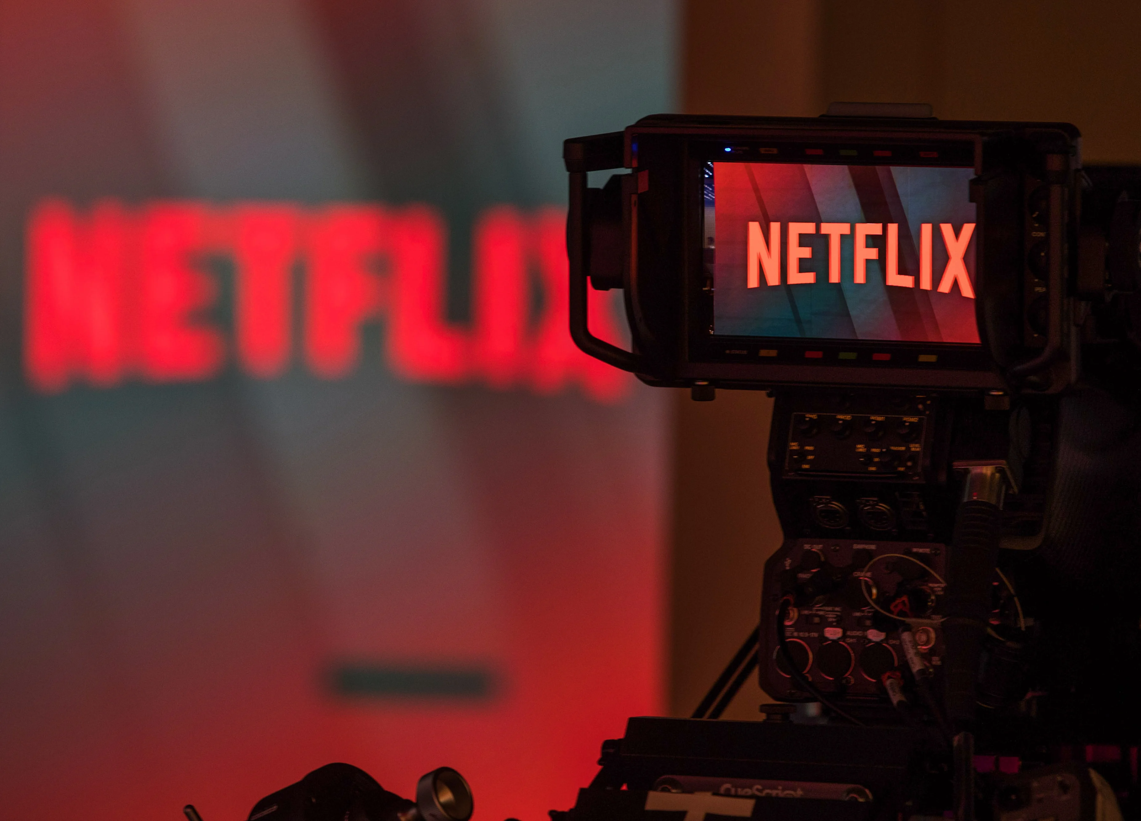 Indians Among Top Downloaders Of Content On Mobile Phones For Netflix