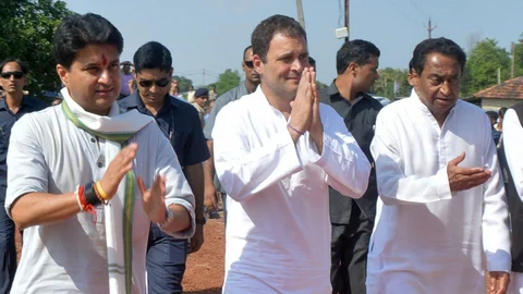 President Rahul Gandhi Jyotiraditya Scindia and Kamal Nath in Rewa, Madhya Pradesh, on September 28, 2018. (Photograph: PTI)