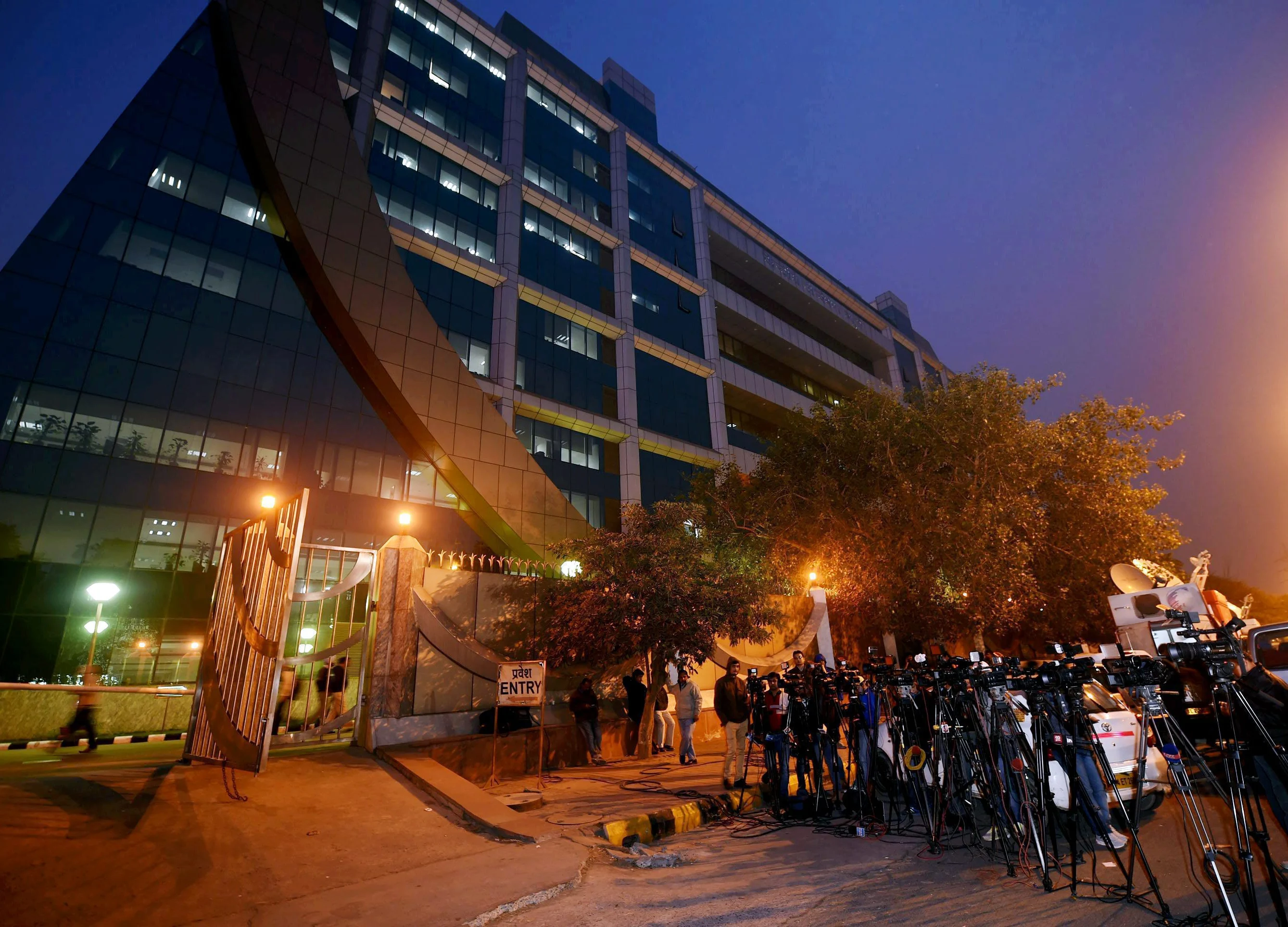 CBI Conducts Joint Surprise Checks At 150 Places Across Country