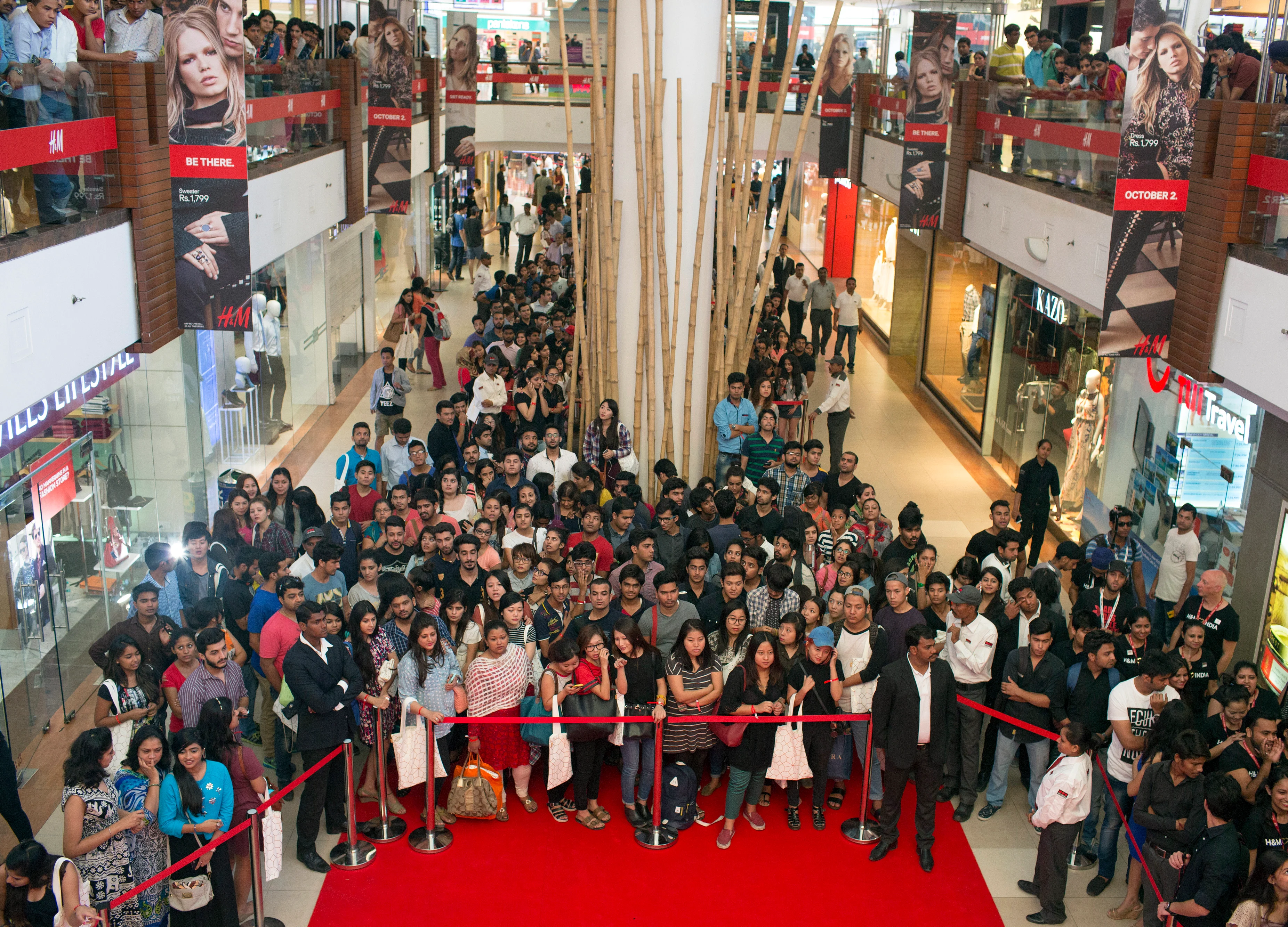 Indian Retailers Try To Create Black Friday Buzz This Year
