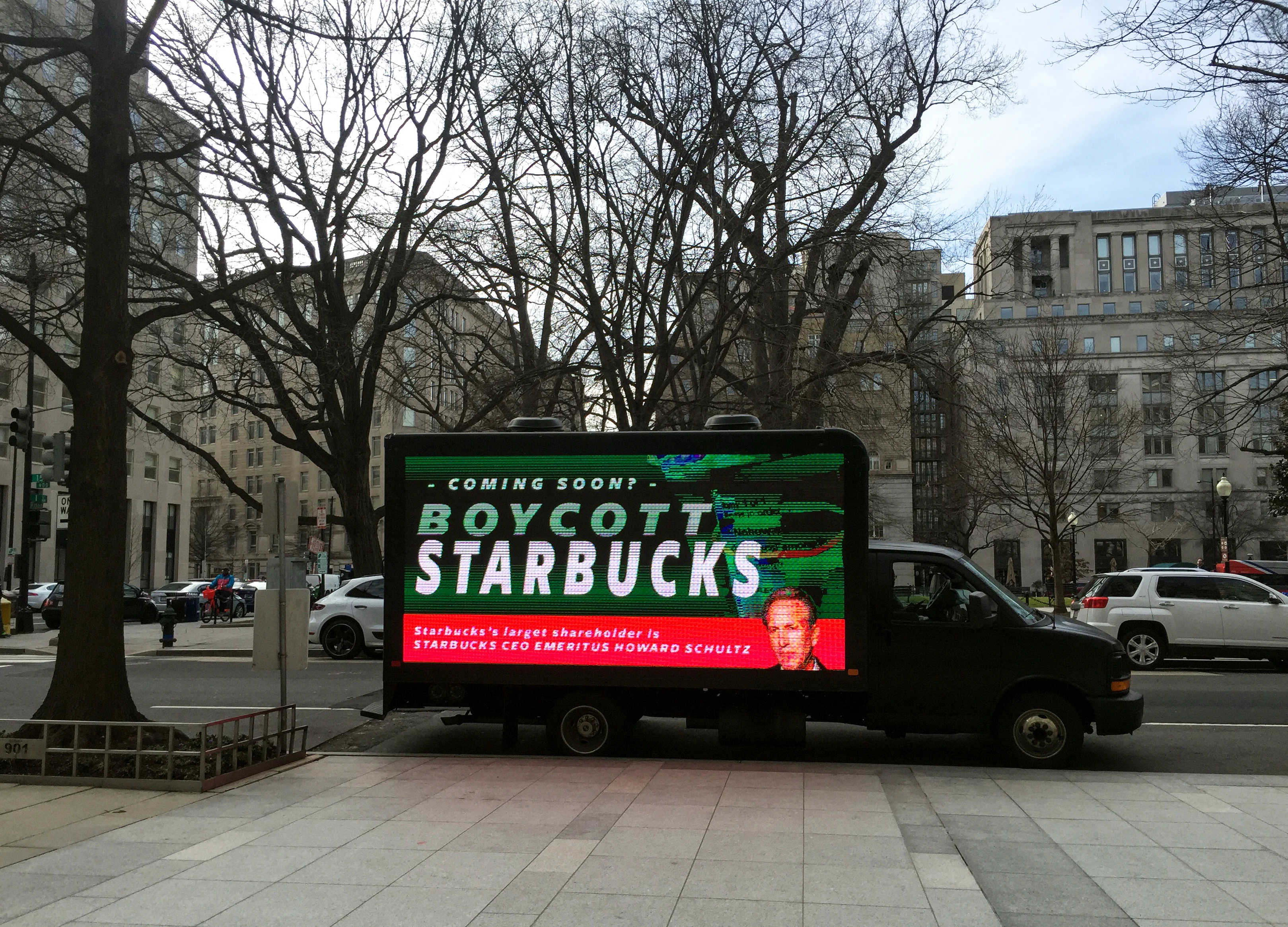 Schultz’s 2020 Foray Risks Blowback to Starbucks in Blue America