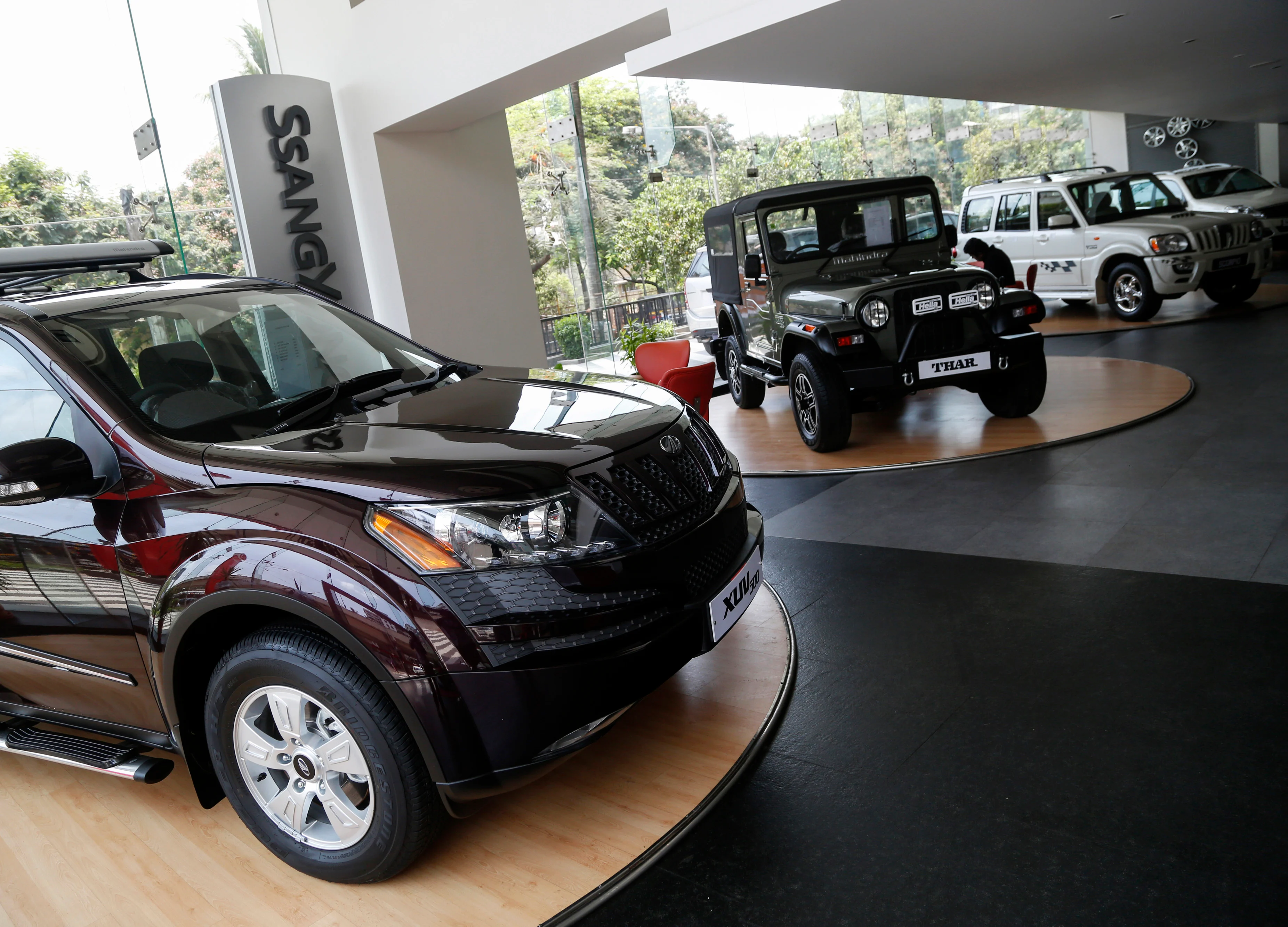BQ Survey | No End To Slowing Auto Sales In July, Say Dealers