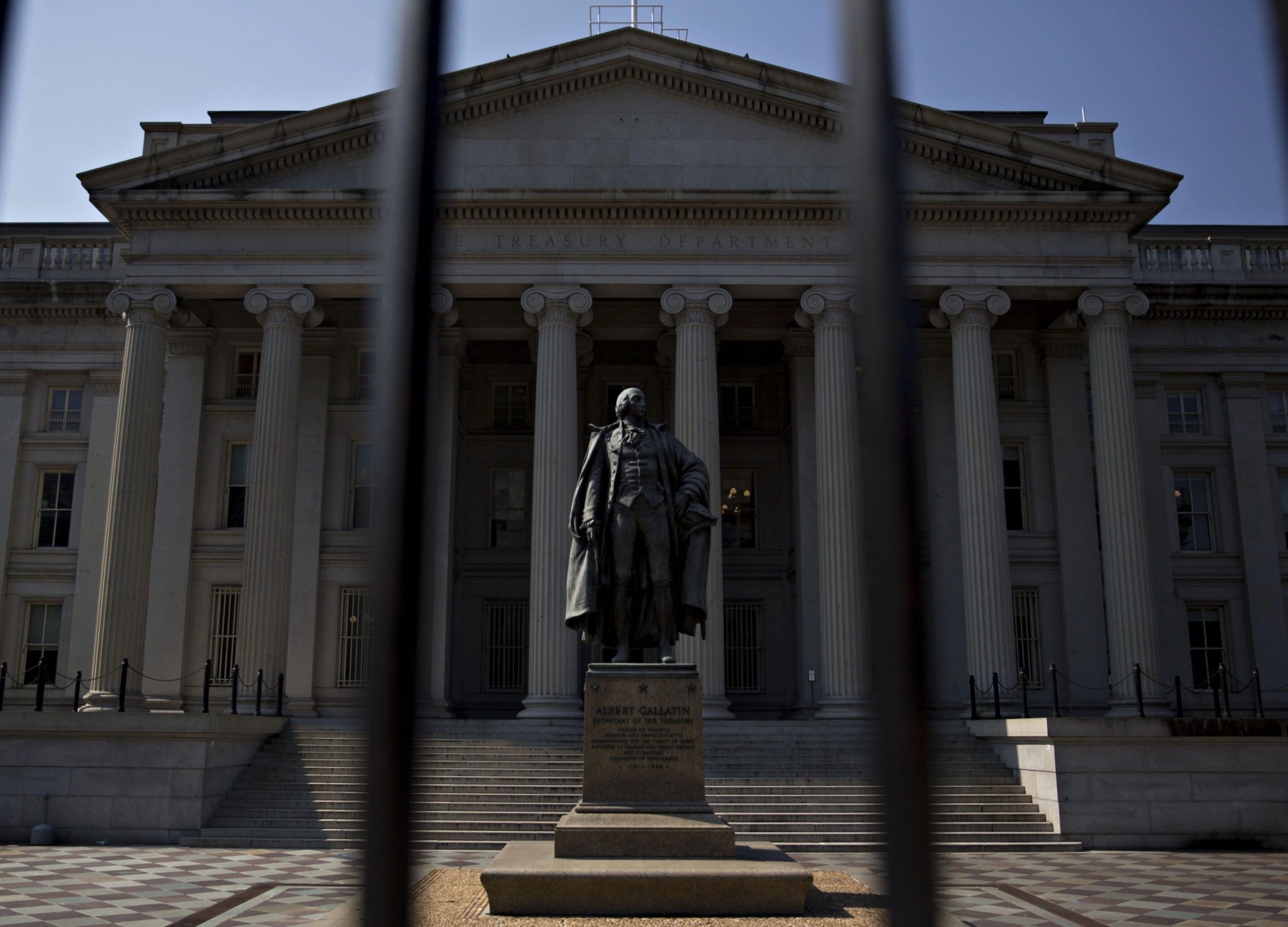 Treasury 30-Year Yield Closes In On All-Time Low