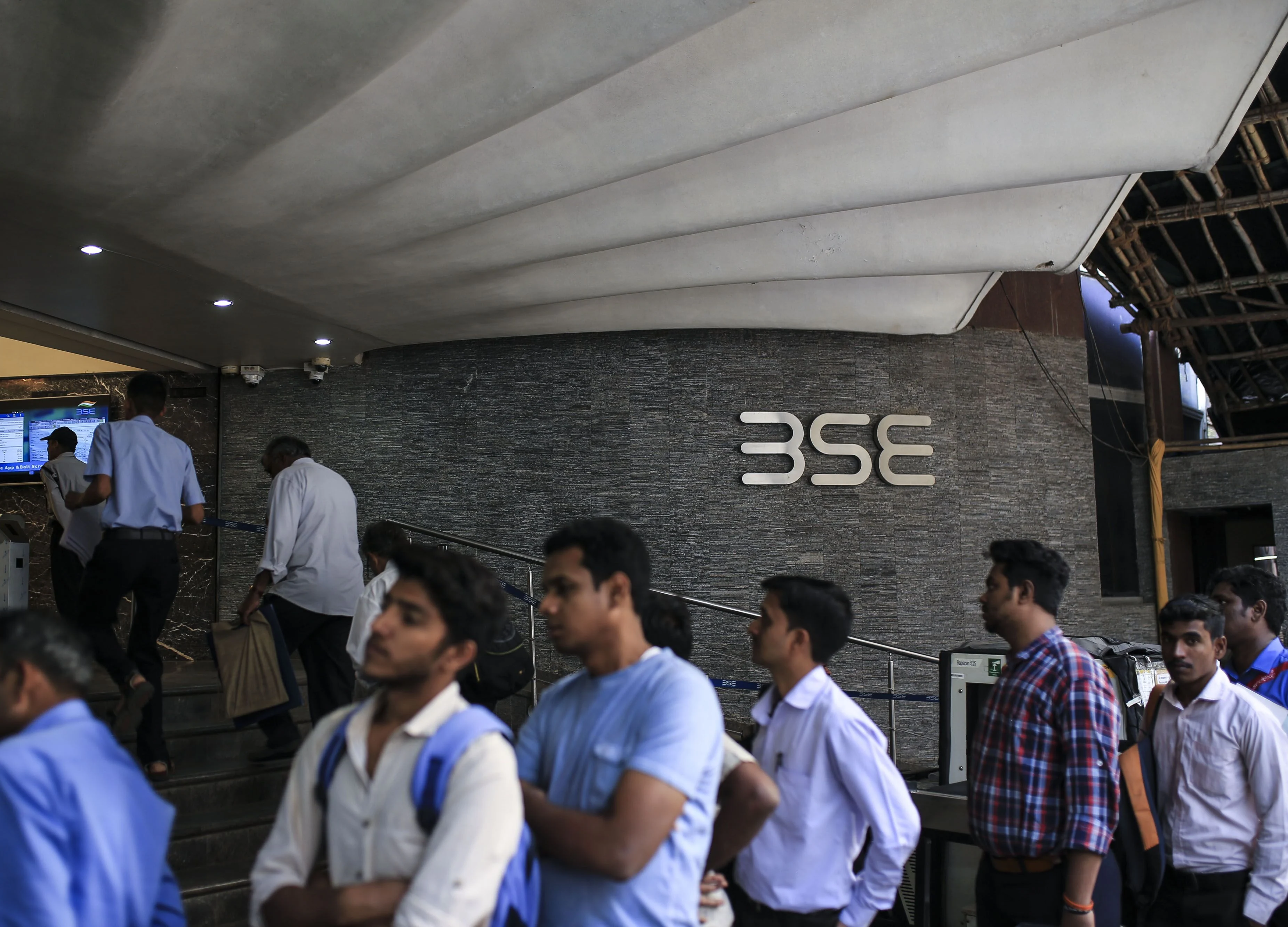 Bloomberg Offers to Help India Access Global Bond Indexes