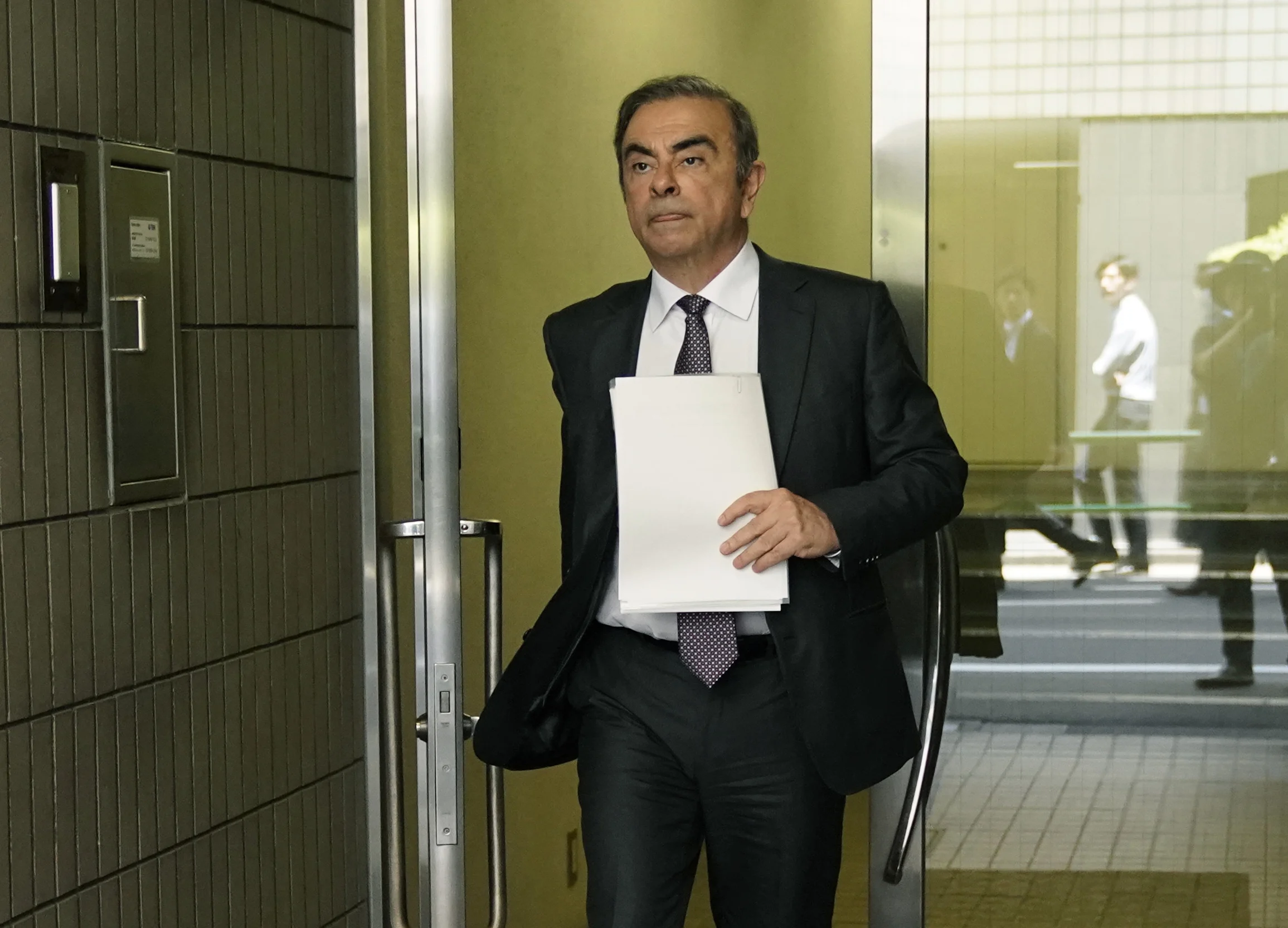 How Carlos Ghosn Hid $140 Million in Compensation From Nissan