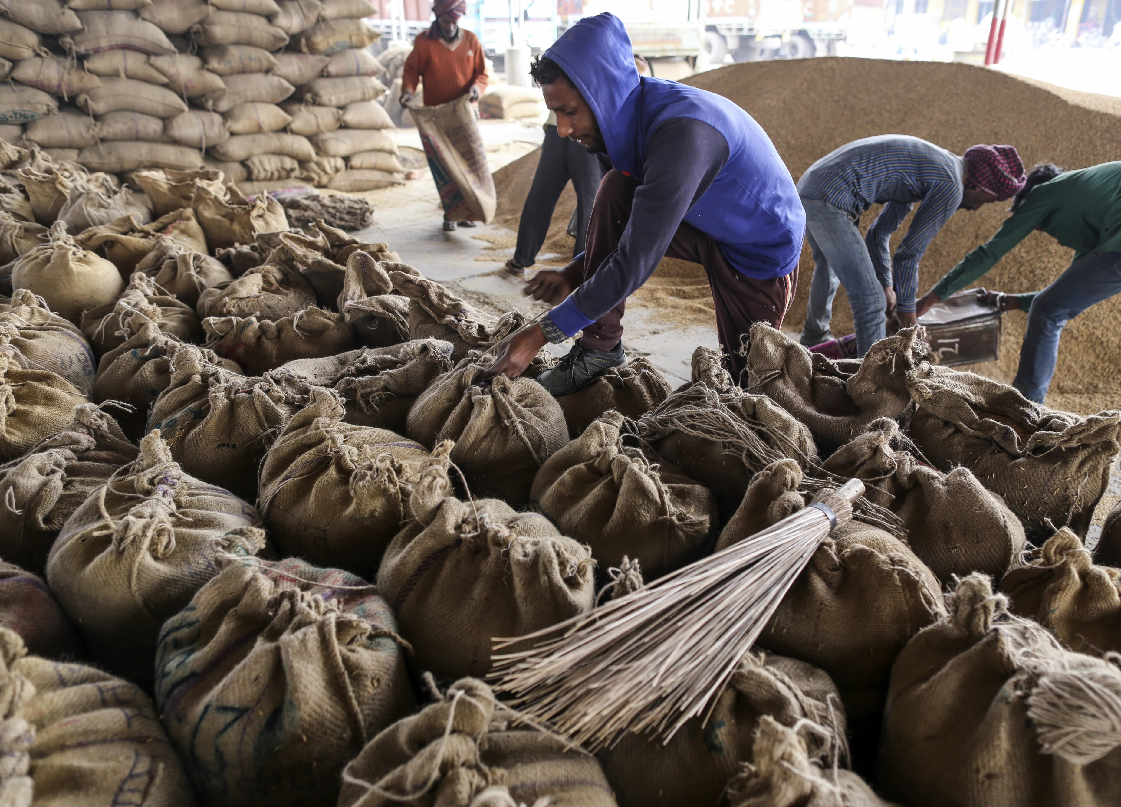 A Problem Of Plenty Is Adding To Food Corporation Of India’s Woes