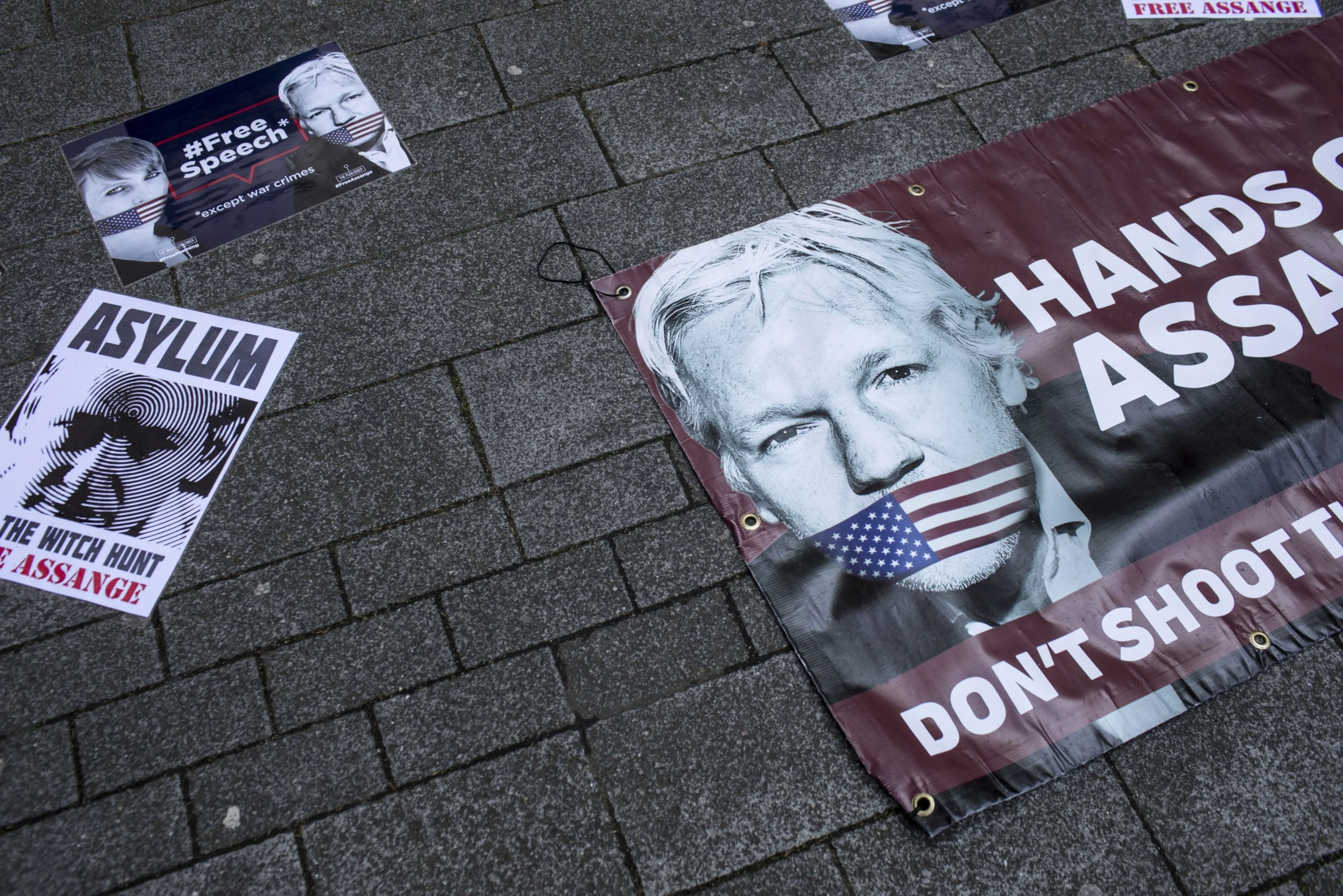 WikiLeaks’ Julian Assange Tried to Warn U.S. About Cable Data Dump