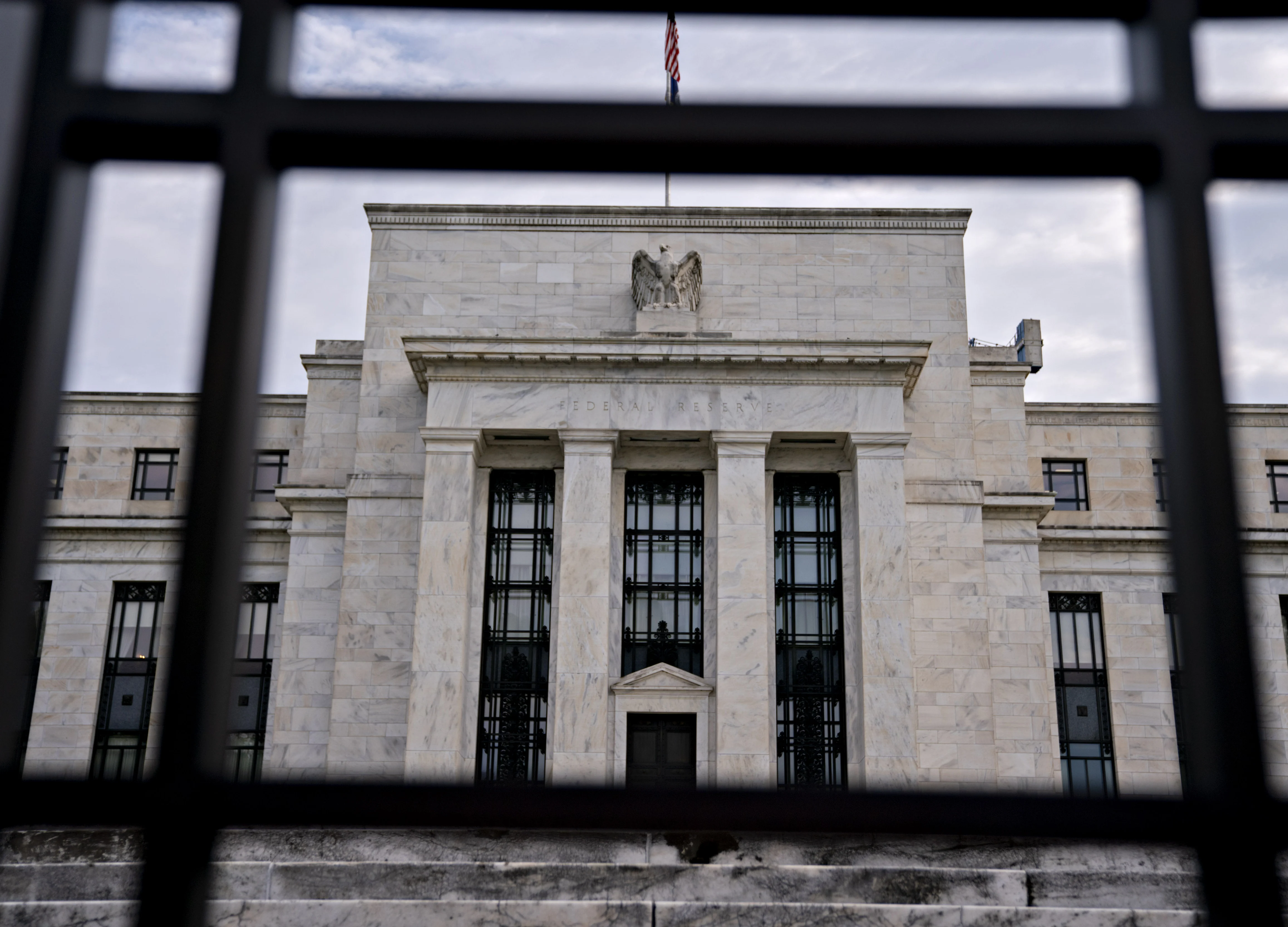 Fed Frets Over Risk, Talks Inch Ahead, Special Report: Eco Day