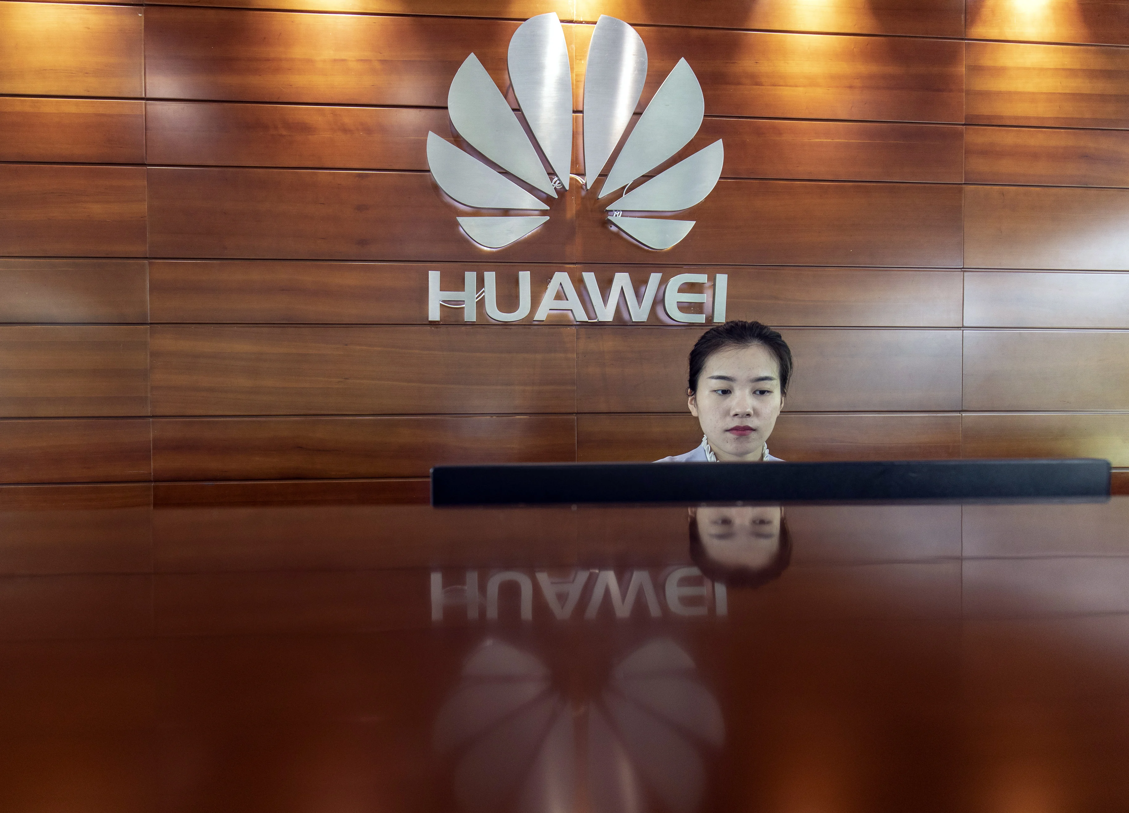 Huawei Woos No. 2 Wireless Market as India Sits on 5G Fence