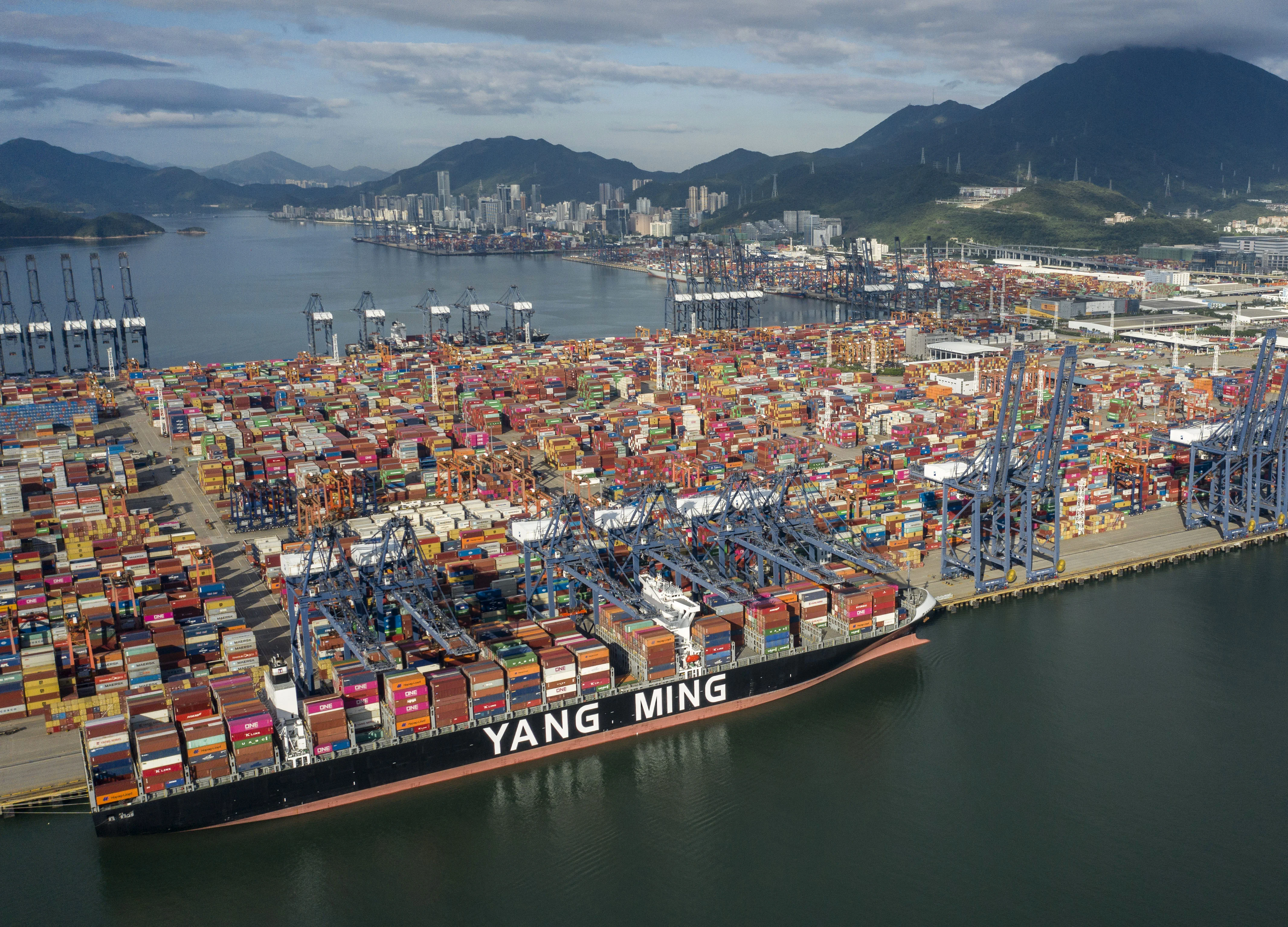 How the Trade War and a Changing China Are Roiling World Shipping