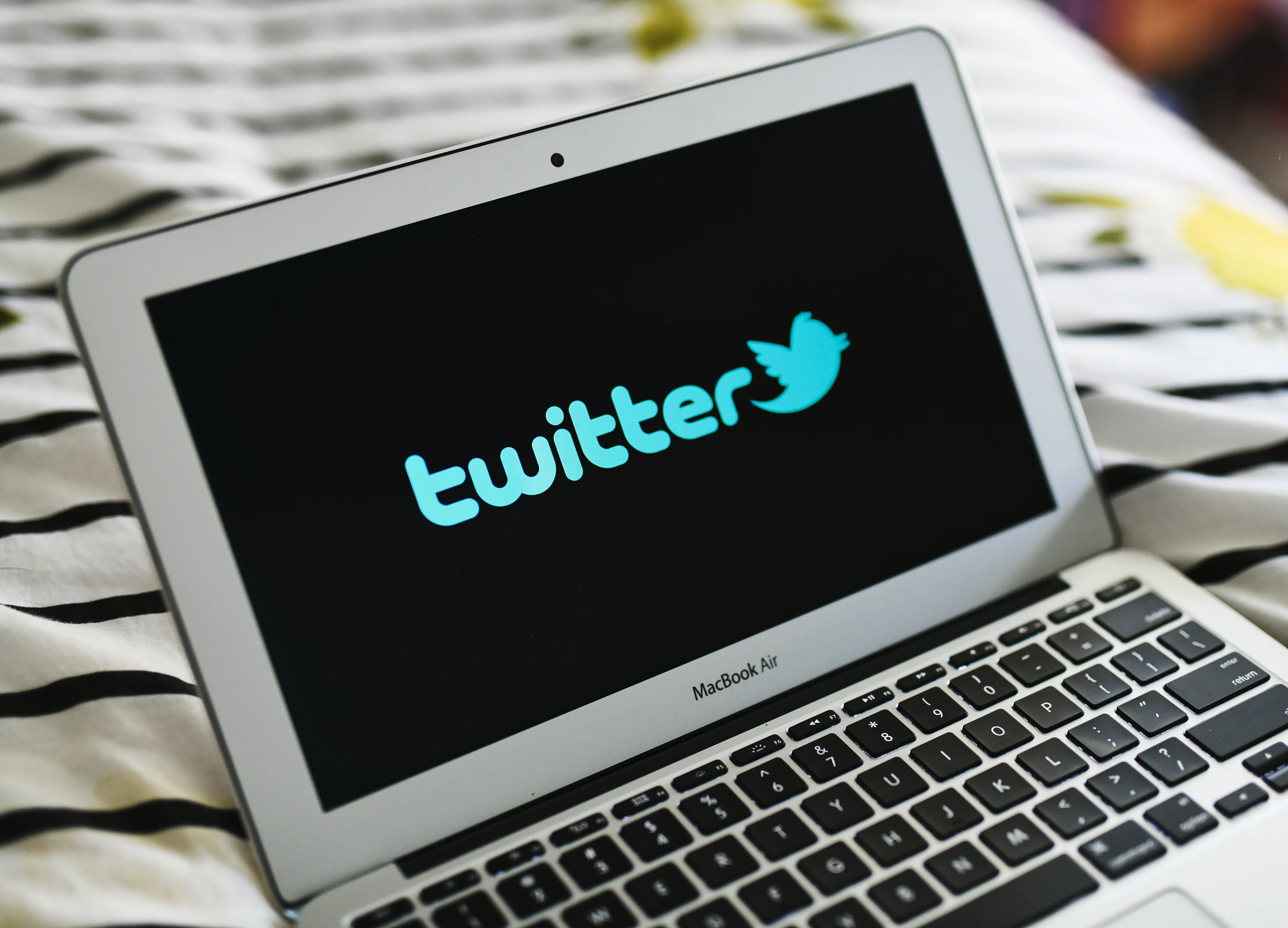 Twitter Stock Plunges as Quarterly Sales and Forecast Disappoint Wall Street
