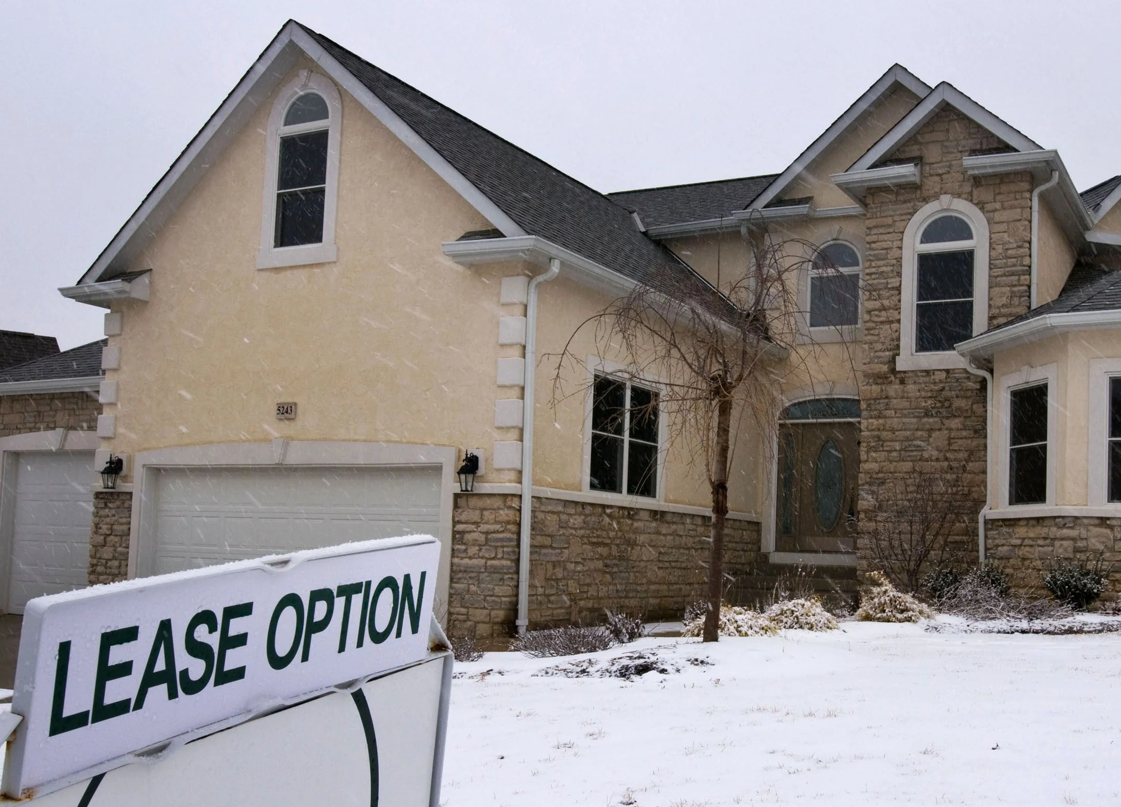 U.S. Core Inflation Unexpectedly Decelerates as Rents Cool