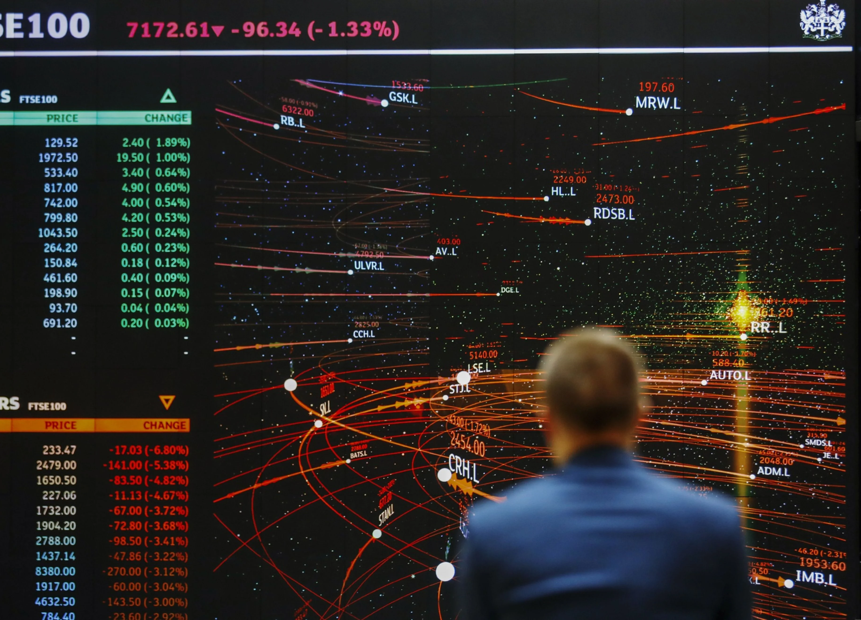 Britain Seen Announcing Biggest Bond Deluge in Nearly a Decade