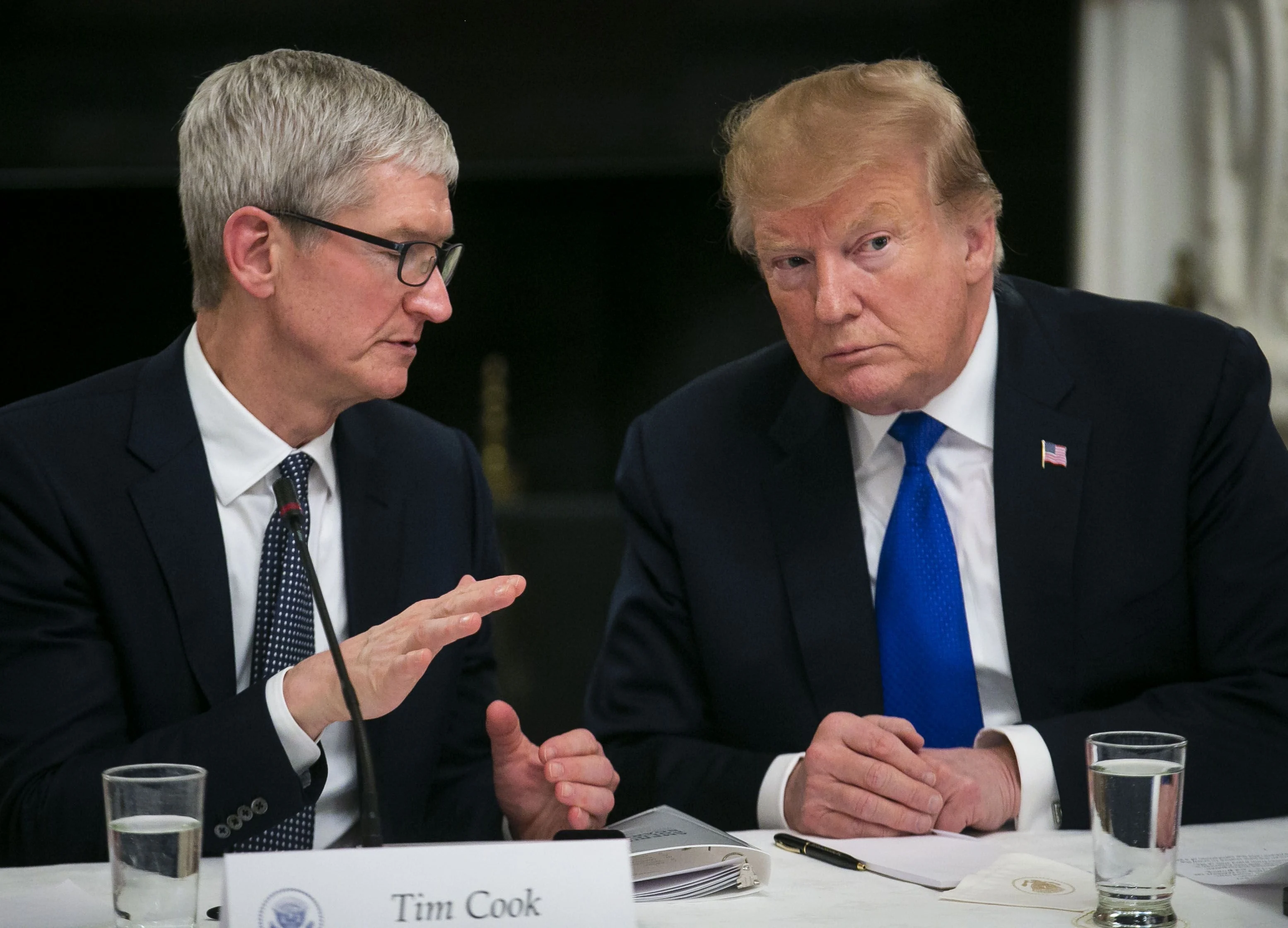 Trump Says ‘Looking’ at Exemption for Apple on China Tariffs