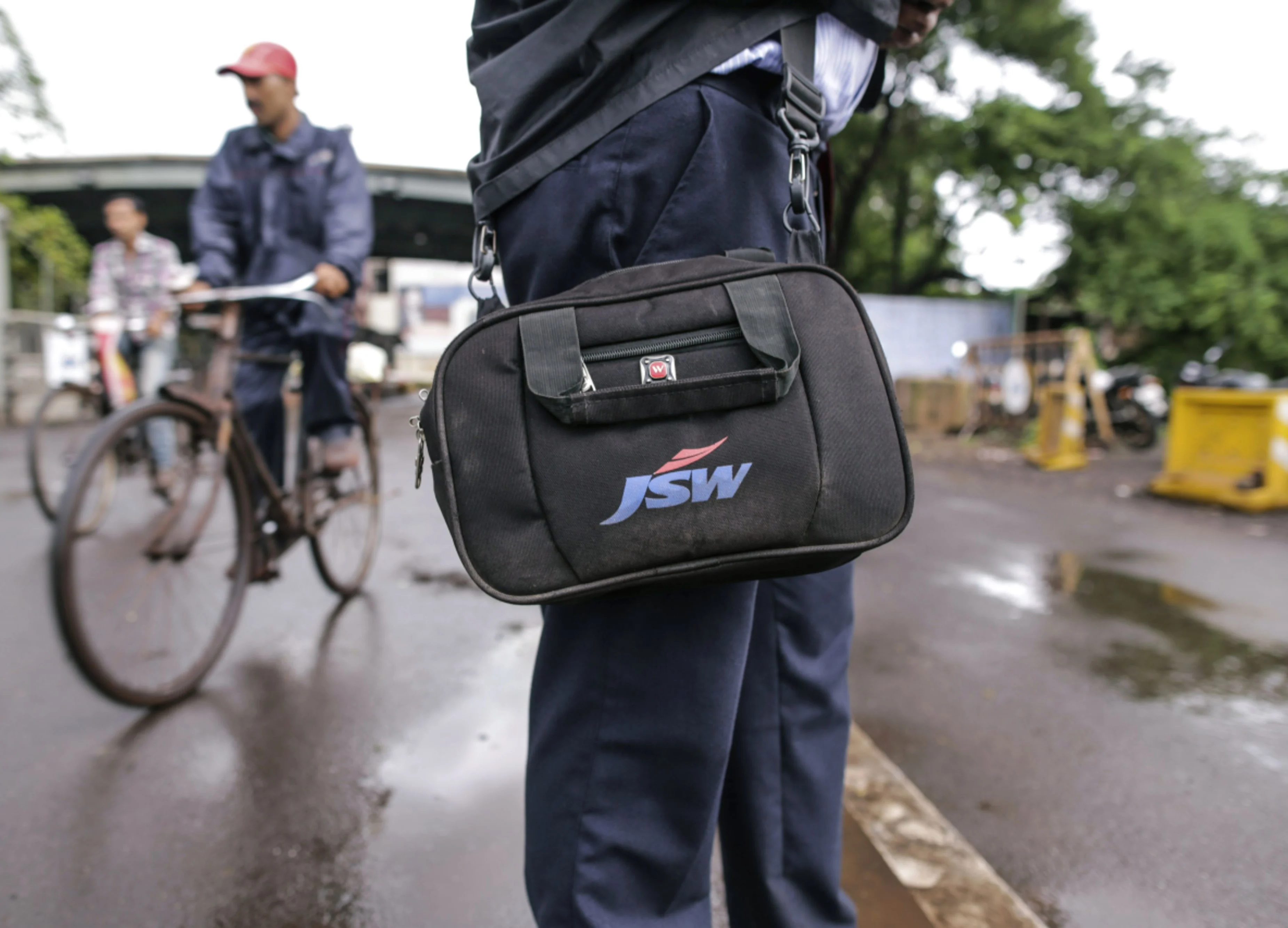 India Ratings Cuts JSW Steel’s Outlook, Says Leverage Will Rise In FY20