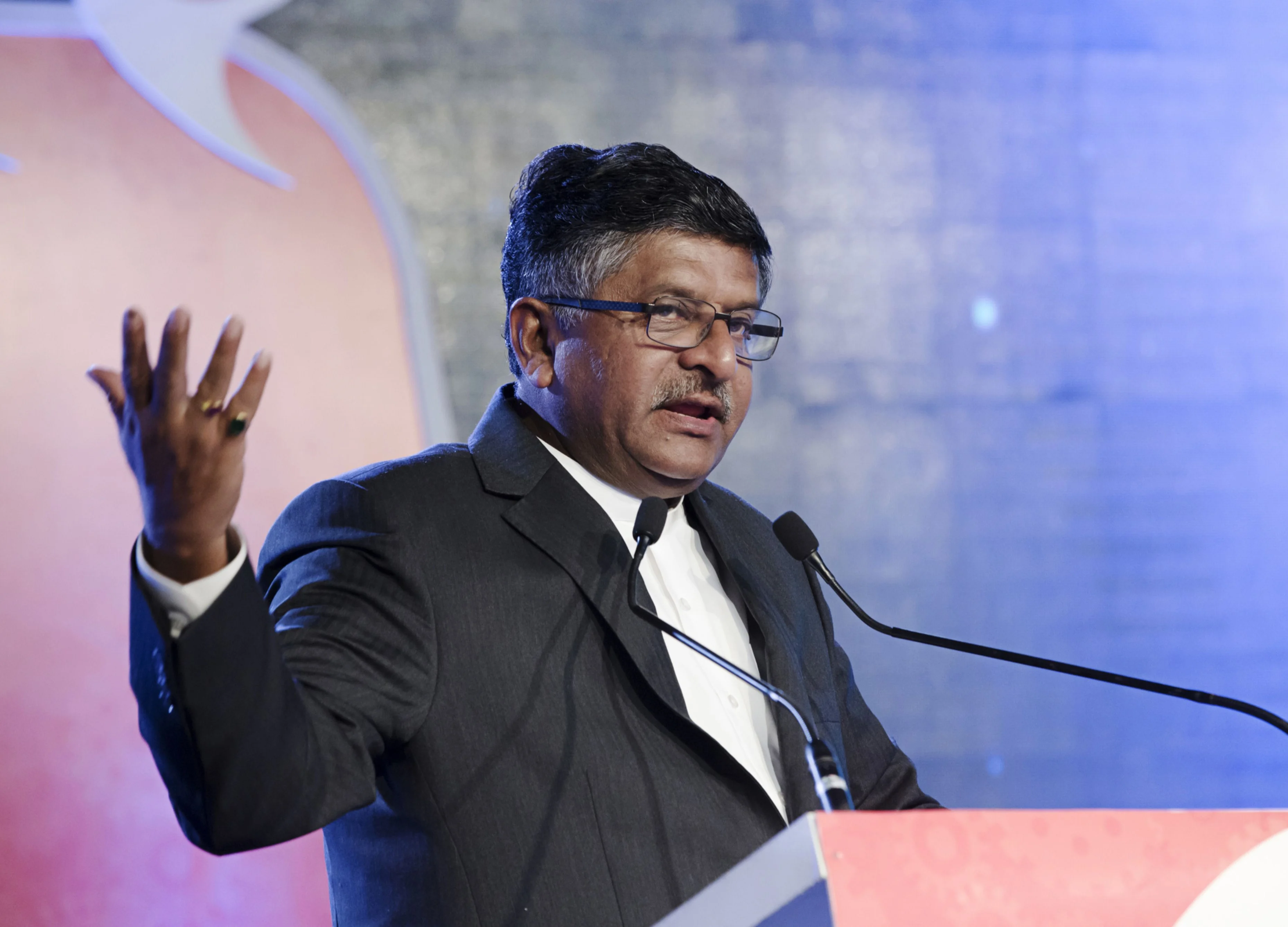 High Courts Requested To Clear 10-Year Old Cases Immediately, Says Minister Prasad