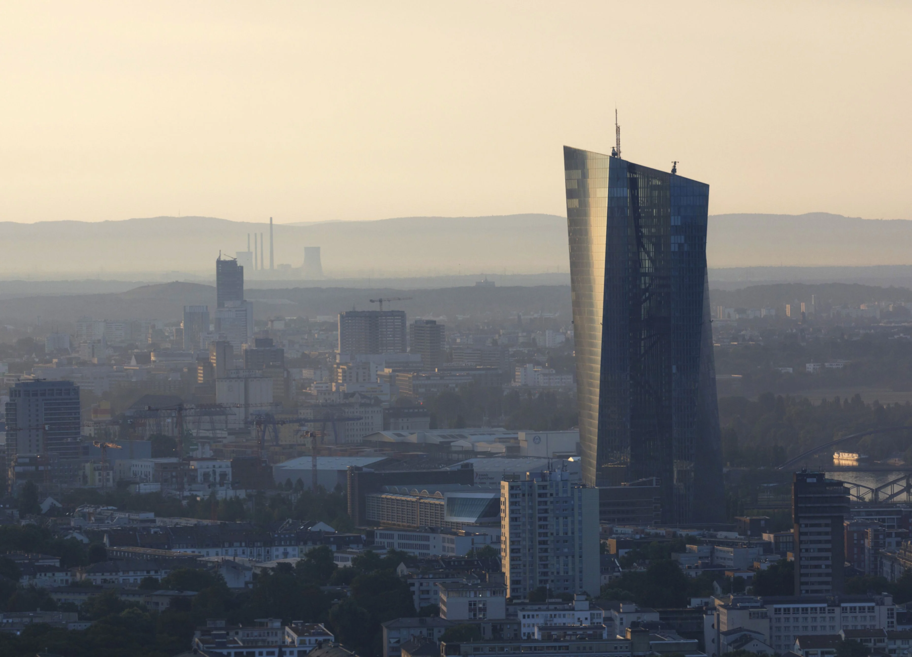 ECB Steps Up ‘Whatever It Takes’ Fight to Save Euro Area