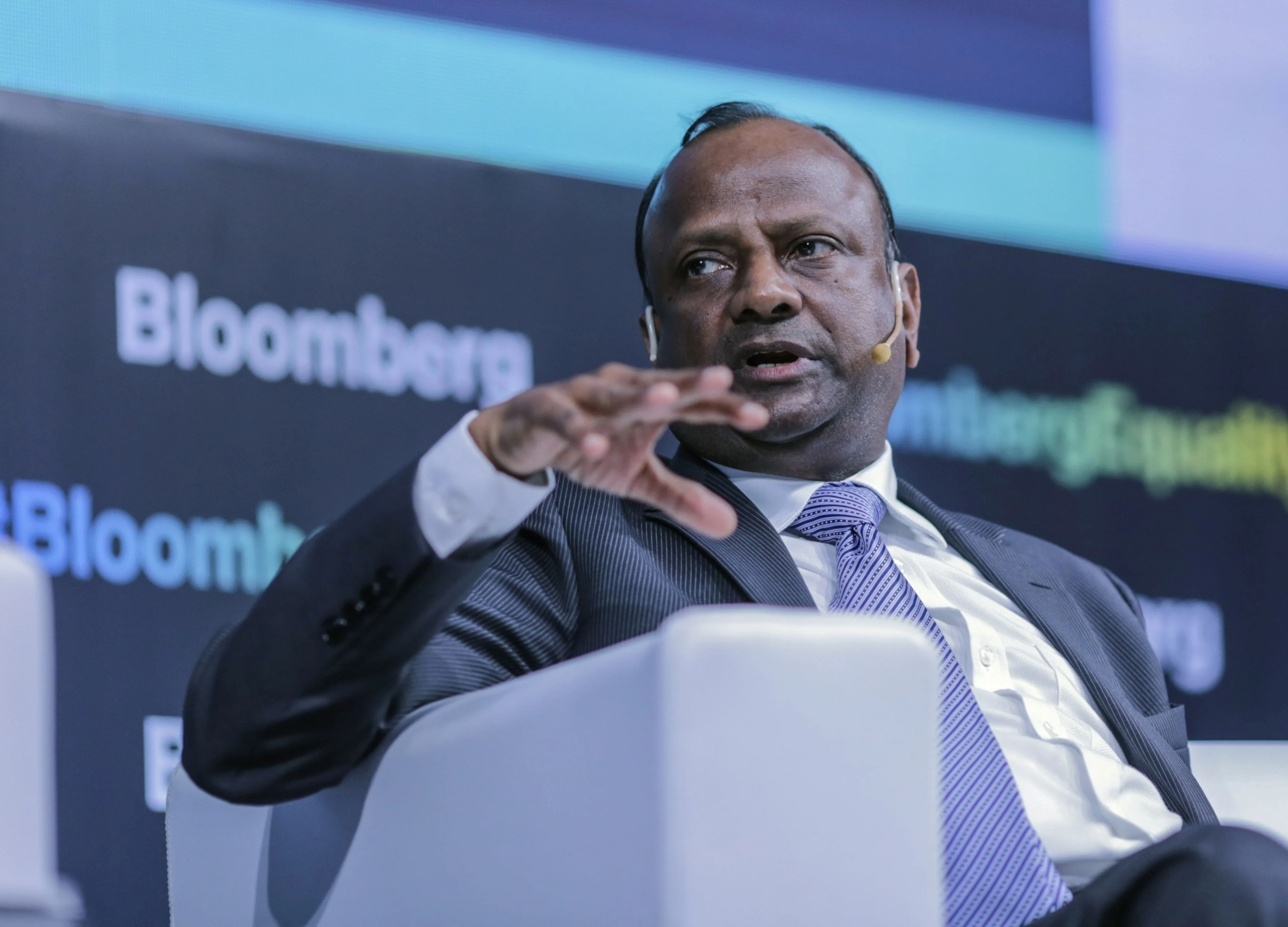 AGR Dues Issue: Nobody Wants To Kill The Telecom Sector, SBI’s Rajnish Kumar Says