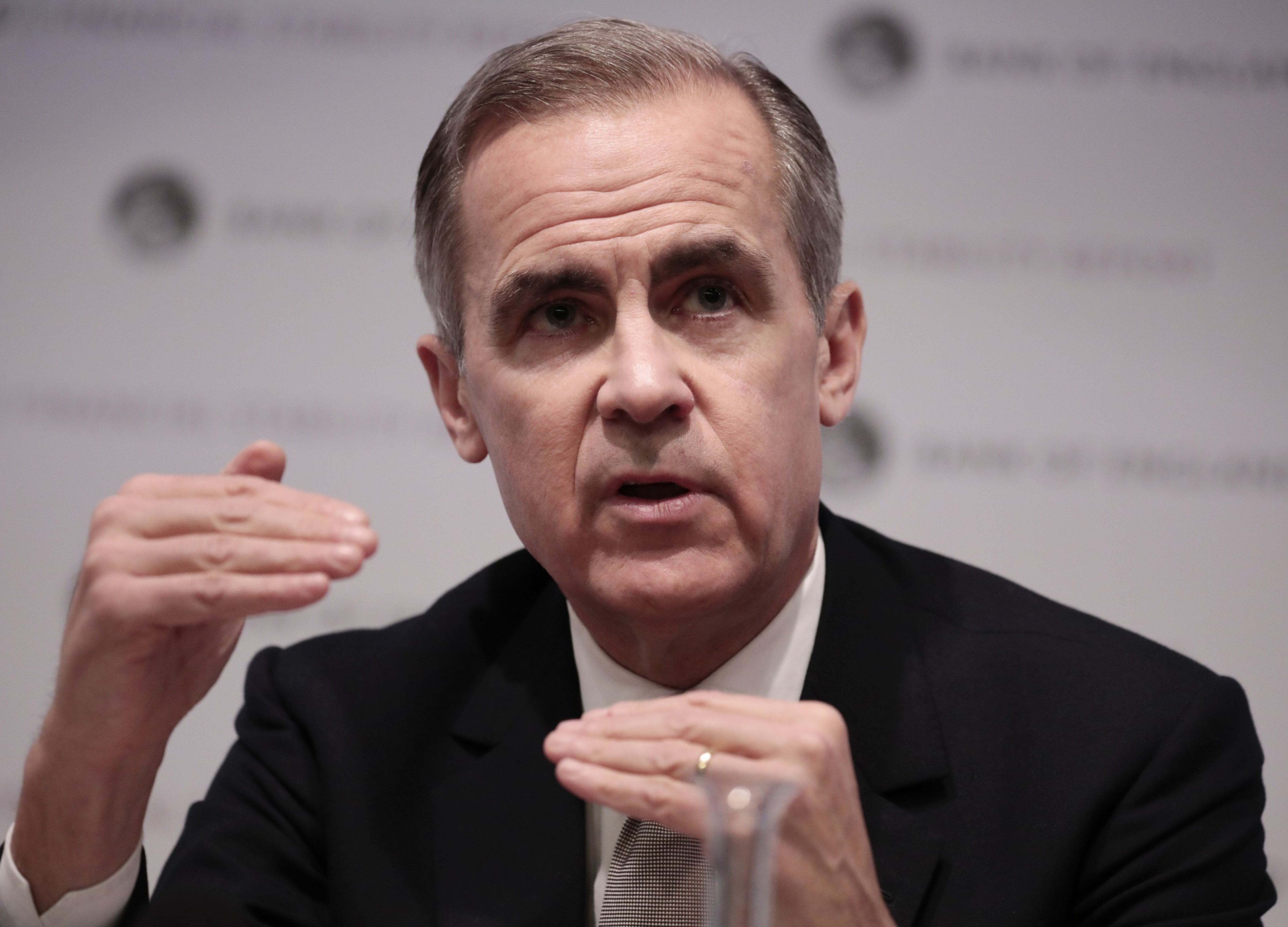 Carney Sees ‘Powerful’ Global Virus Response as G-7 Nears