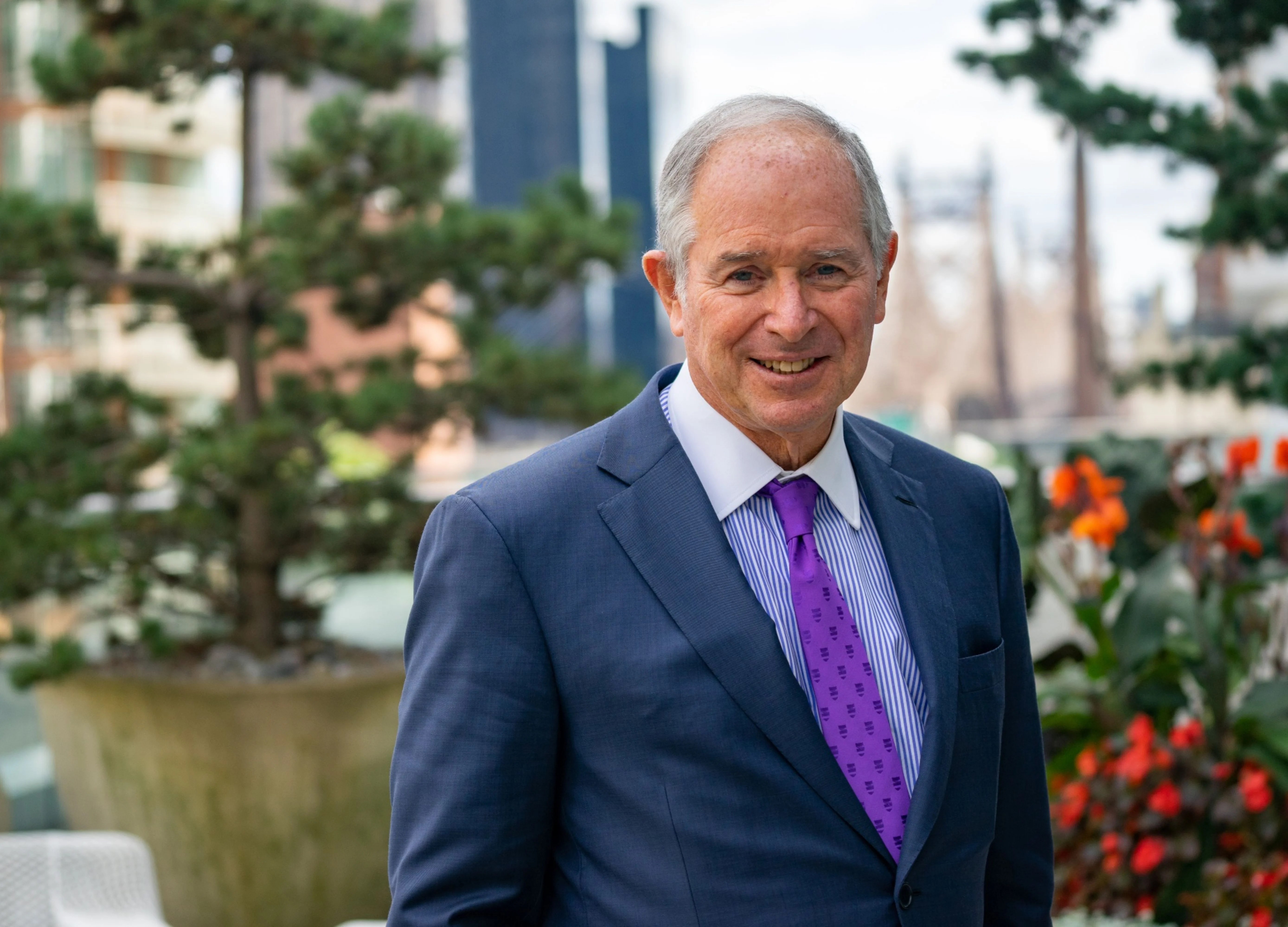 Why Blackstone’s Schwarzman Says U.S. Fed Rate Cut ‘Is A Bit Of A Failed Experiment’